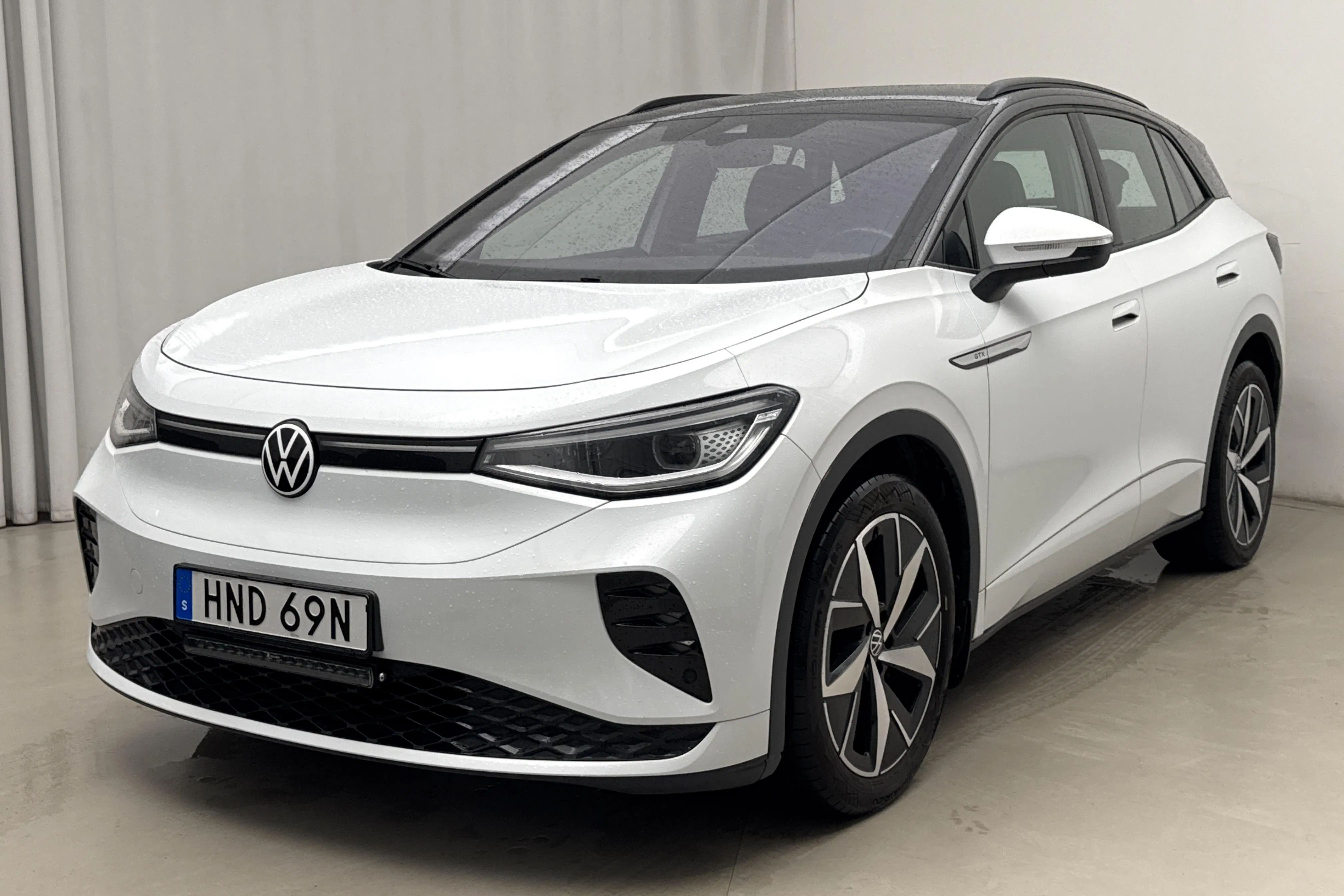Presentationsfoto 1 av 17: VW ID.4 GTX 77kWh AWD (299hk) - 8 174 mil - Automat - vit - 2022