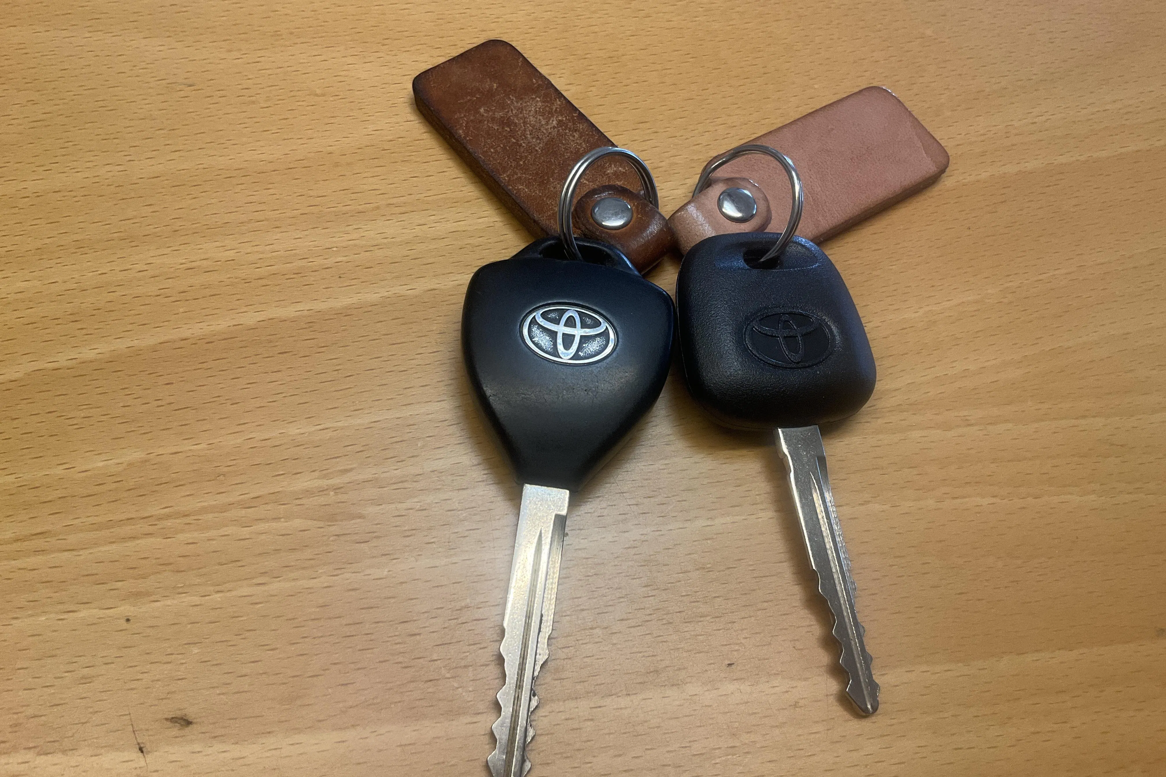 Presentationsfoto 14 av 14: Toyota Yaris 1.33 5dr (100hk) - 2 049 mil - Automat - Mörkgrå - 2014