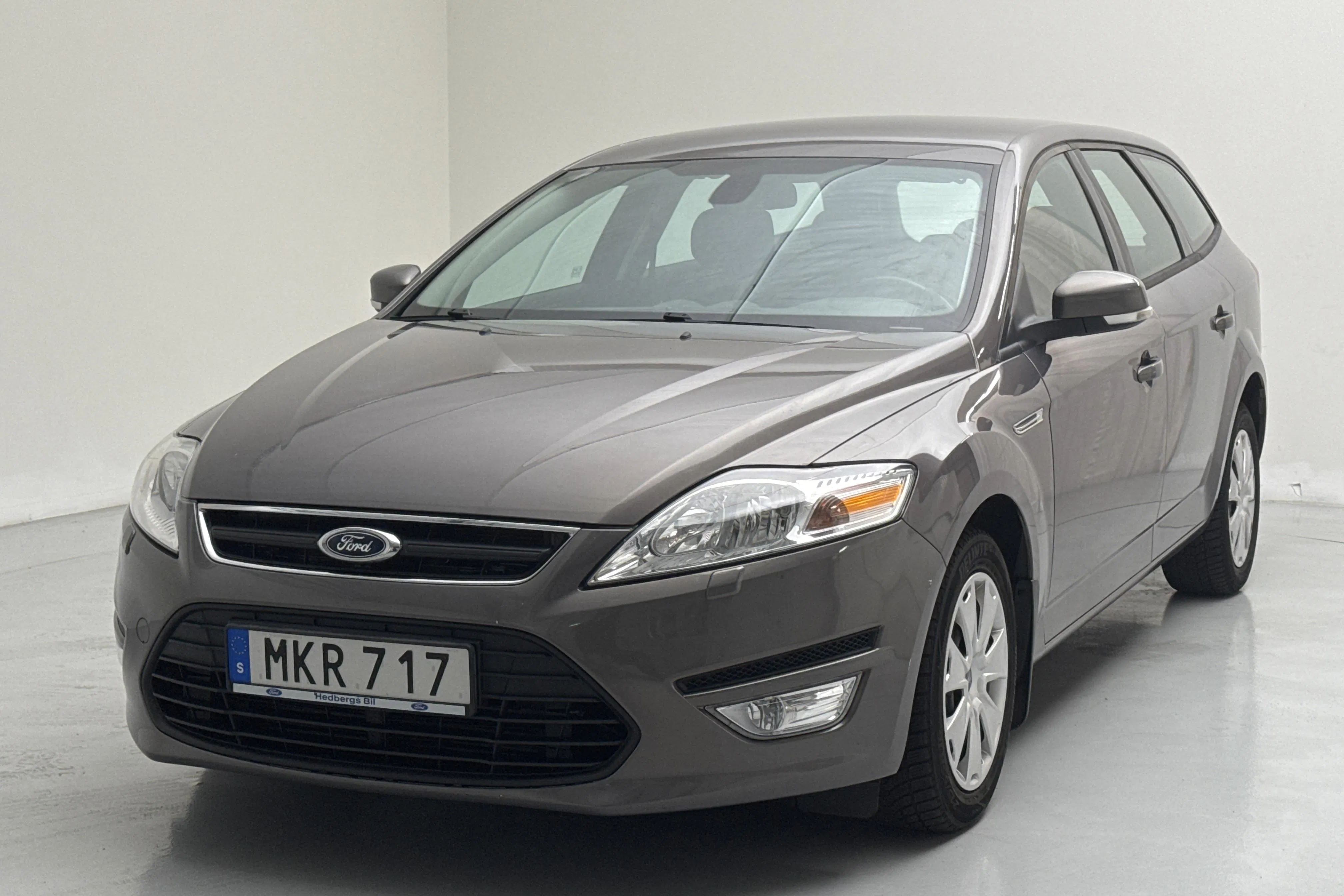Presentationsfoto 1 av 12: Ford Mondeo 2.0 Duratorq TDCi Kombi (140hk) - 18 936 mil - Automat - brun - 2014