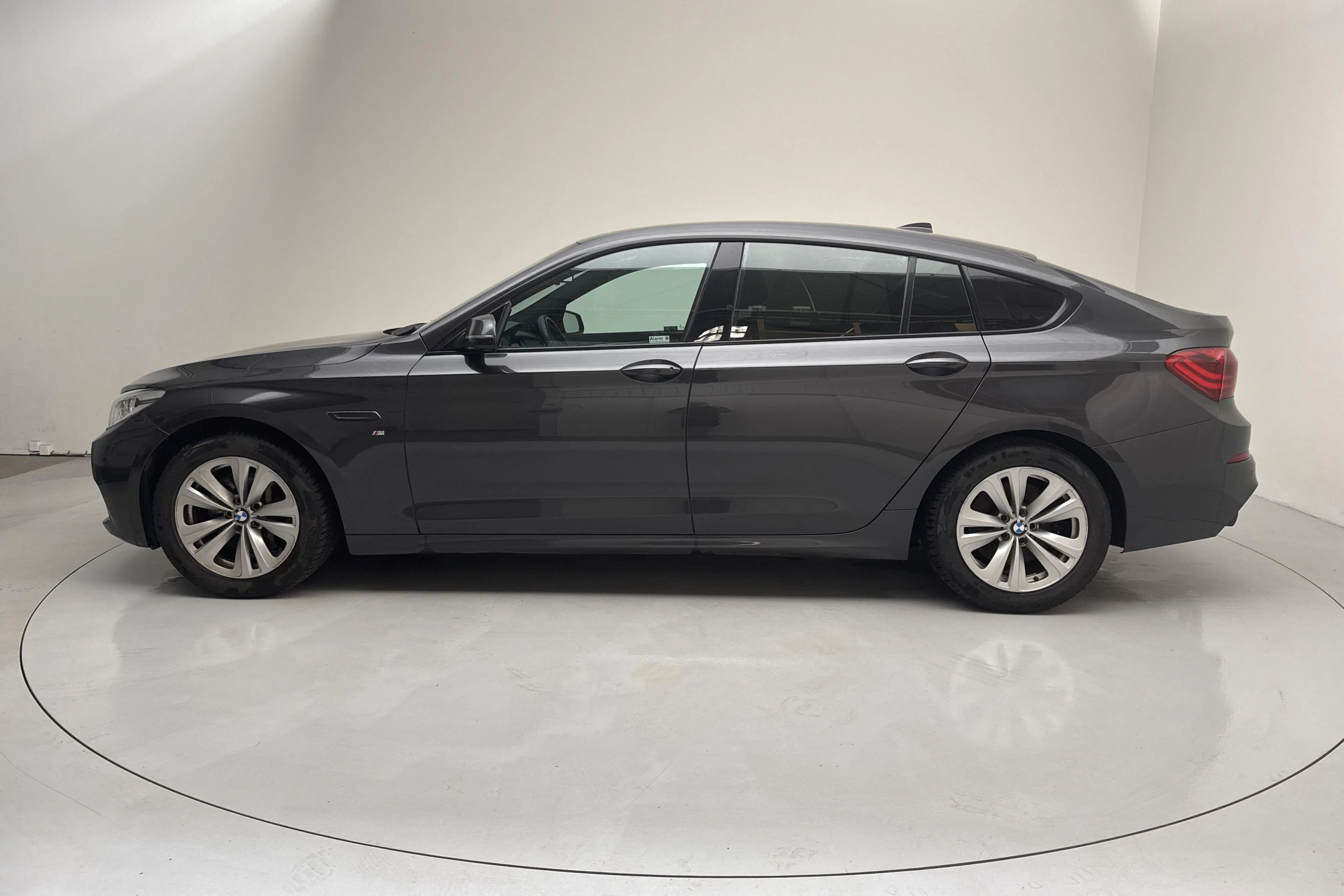 Presentation photo 2 of 13: BMW 535d GT xDrive, F07 (313hk) - 175 960 km - Automatic - gray - 2014