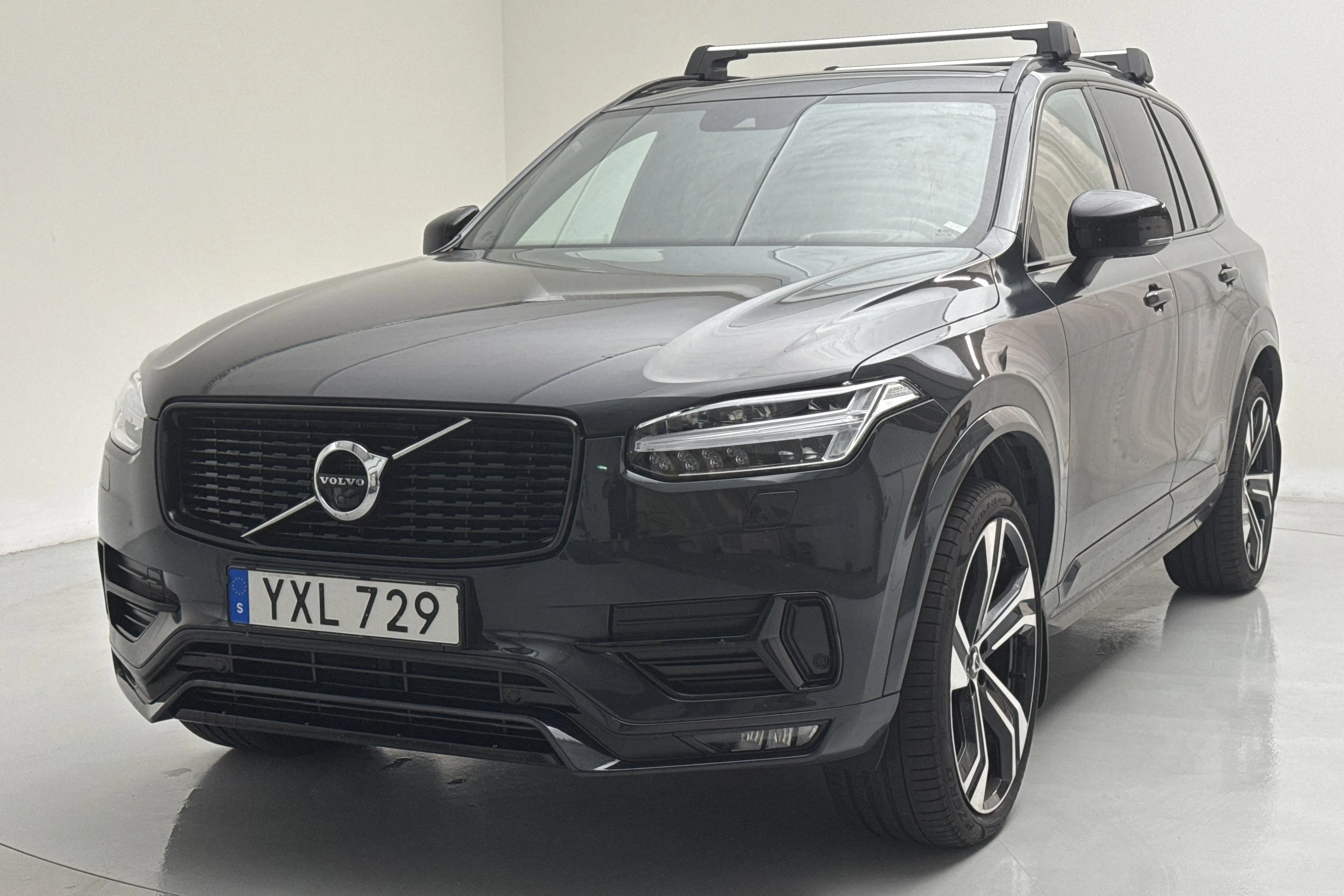Presentation photo 1 of 20: Volvo XC90 D5 AWD (235hk) - 235 770 km - Automatic - gray - 2018