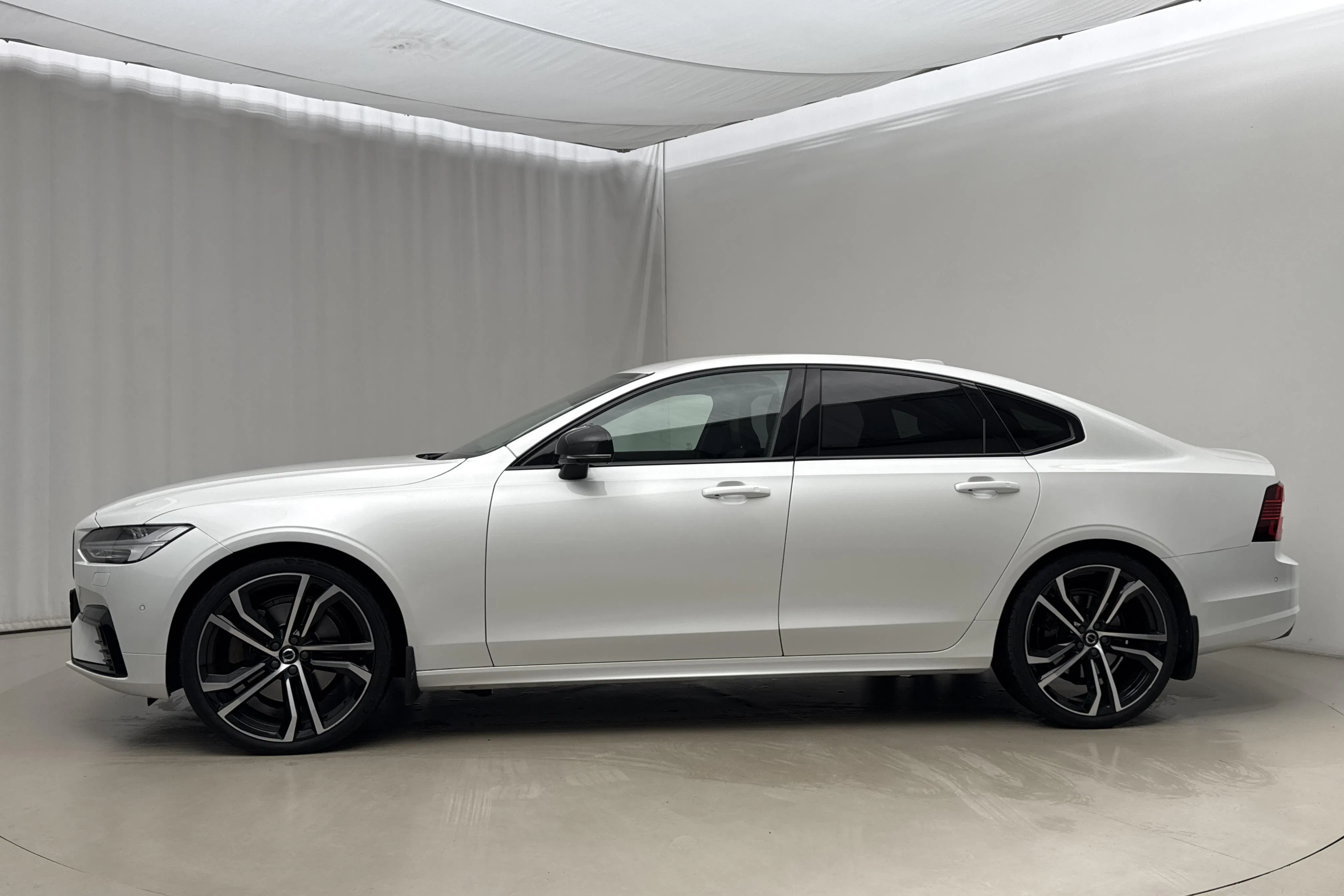 Presentation photo 2 of 20: Volvo S90 B5 Mildhybrid, Diesel AWD (235hk) - 100 710 km - Automatic - white - 2023
