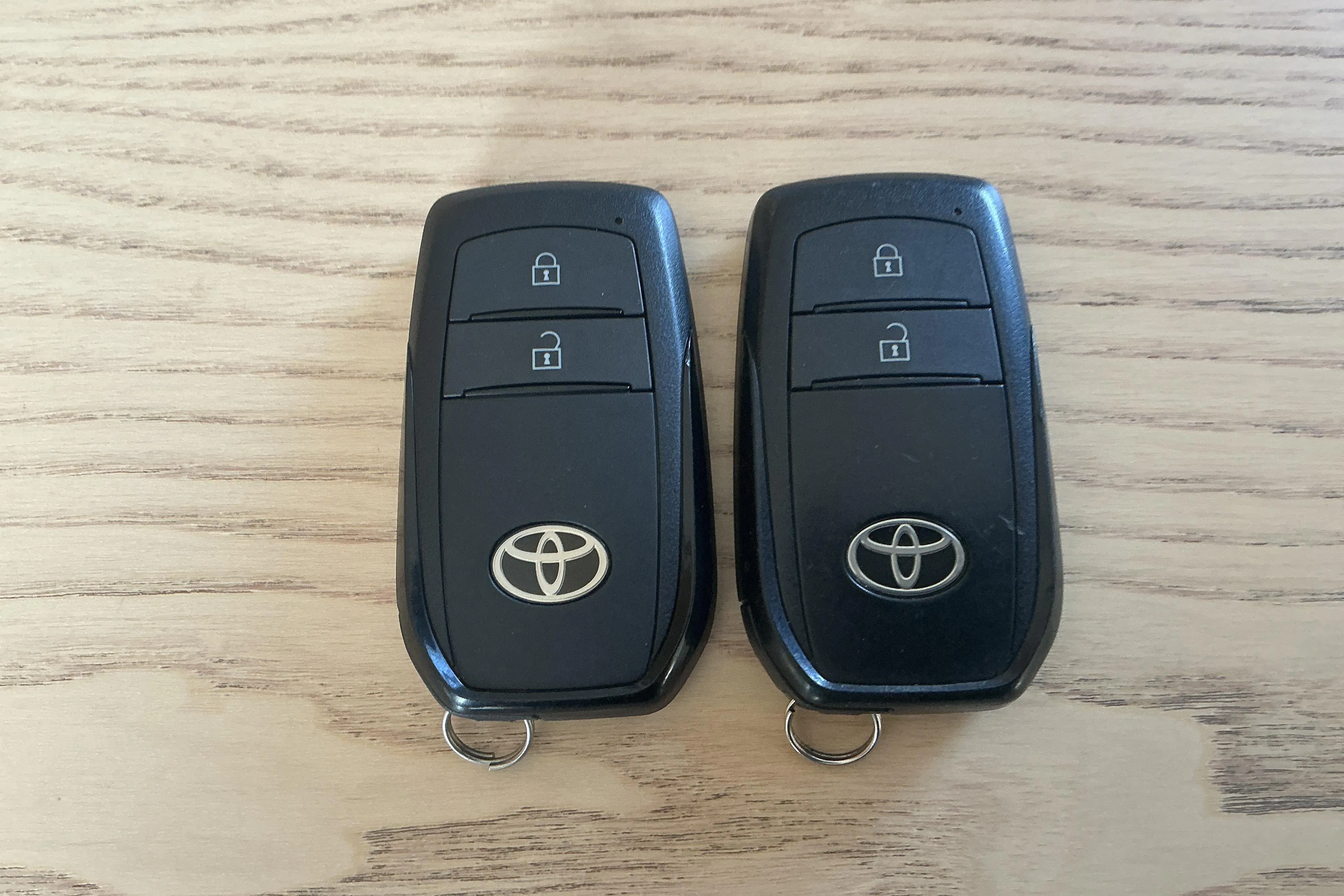 Presentation photo 13 of 13: Toyota Corolla Cross 2.0 AWD-i Elhybrid (197hk) - 80 680 km - Automatic - gray - 2024