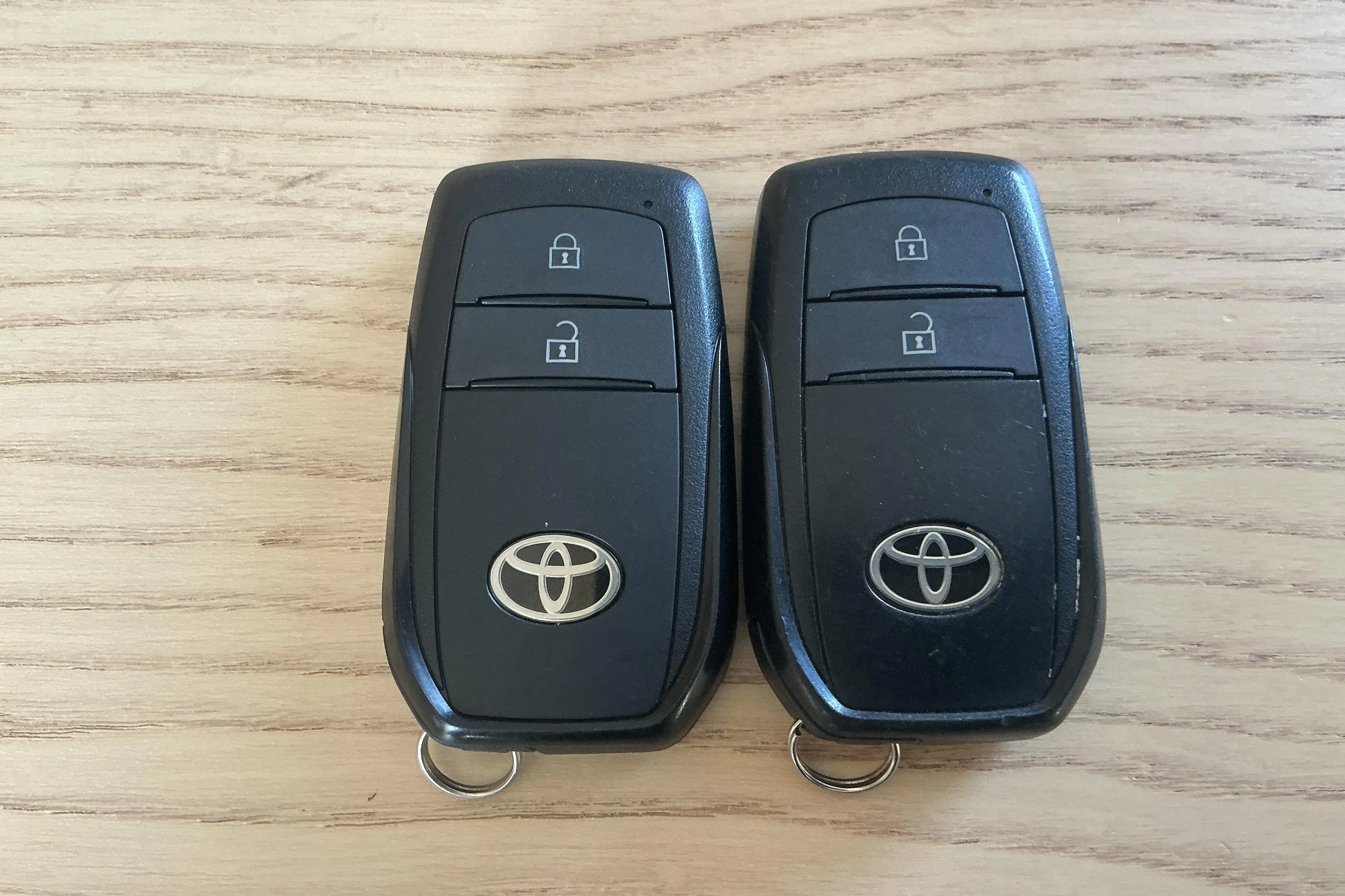 Presentation photo 13 of 13: Toyota Yaris 1.5 Hybrid 5dr (116hk) - 7 628 Scandinavian mile - Automatic - silver - 2024