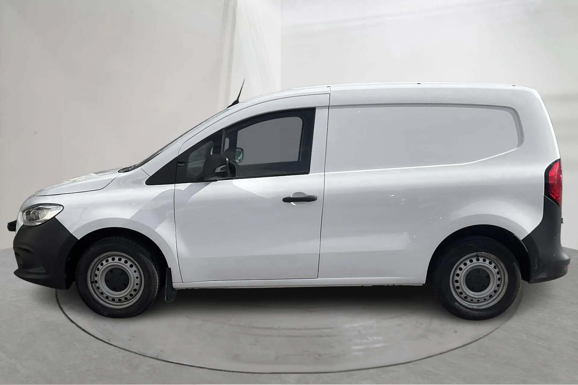 Presentationsfoto 2 av 16: Mercedes Citan 110 1.5 CDI (95hk) - 8 005 mil - Manuell - vit - 2022