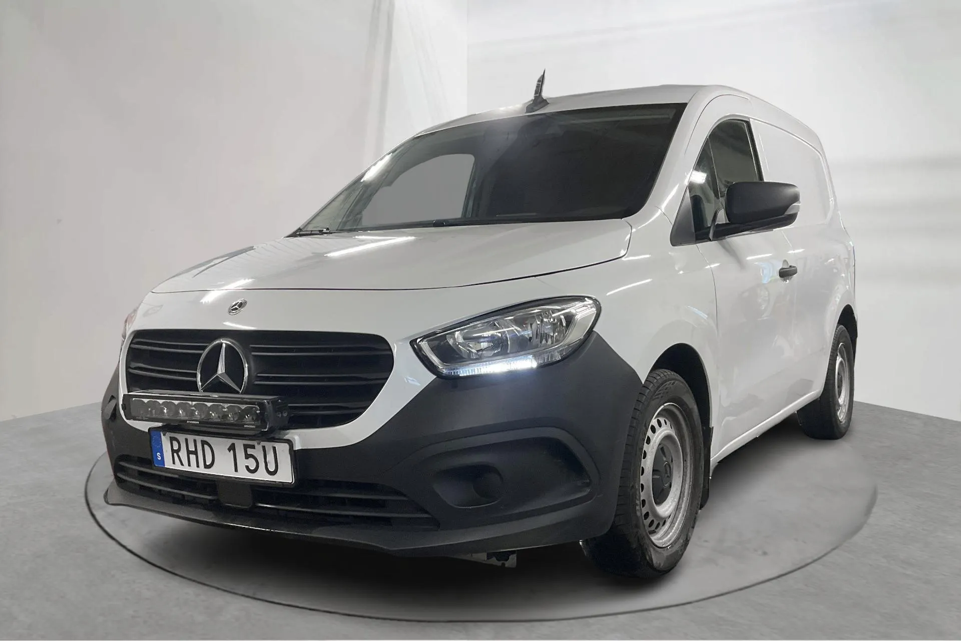 Presentationsfoto 1 av 16: Mercedes Citan 110 1.5 CDI (95hk) - 8 005 mil - Manuell - vit - 2022