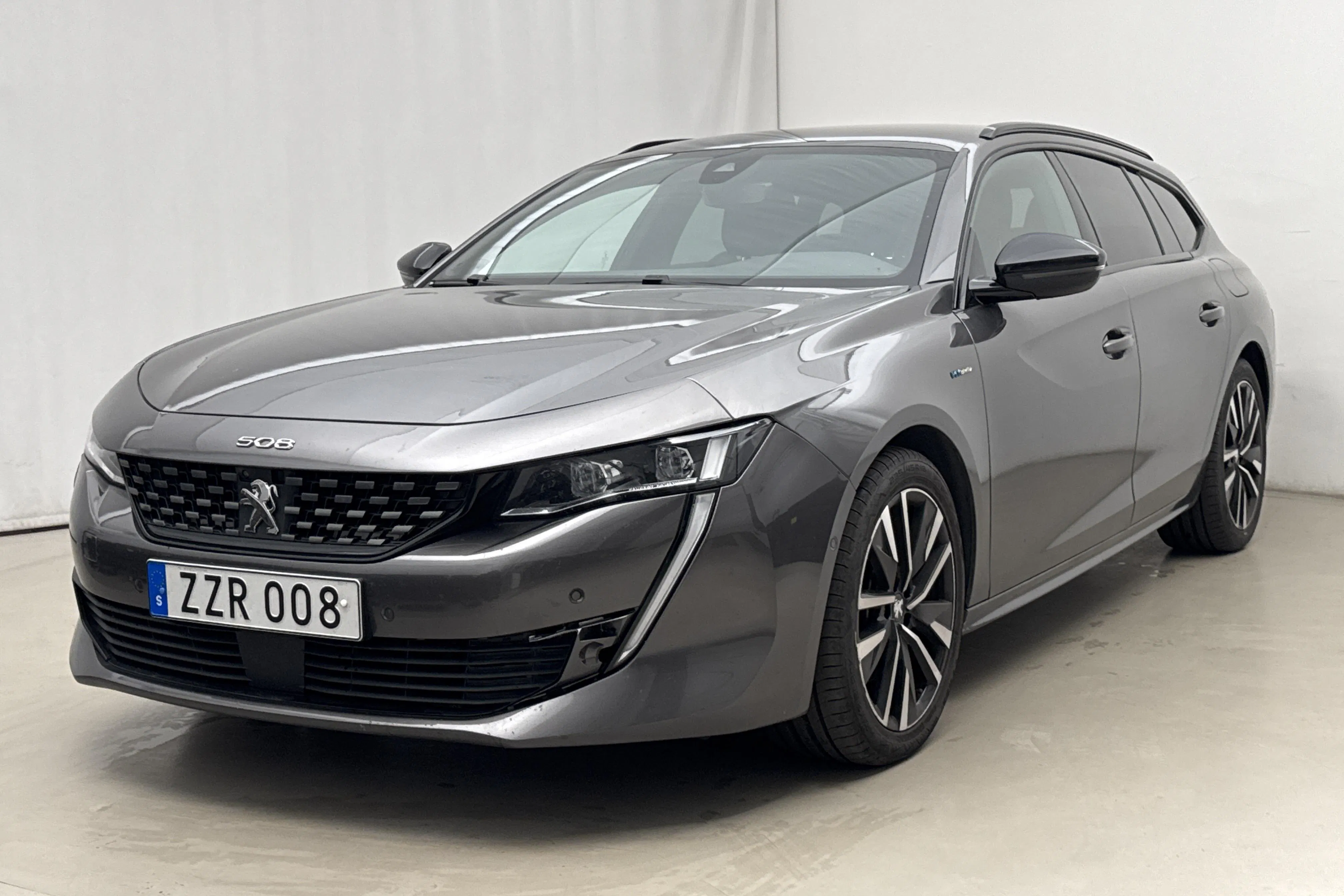 Presentation photo 1 of 20: Peugeot 508 1.6 Hybrid SW (225hk) - 92 480 km - Automatic - gray - 2022