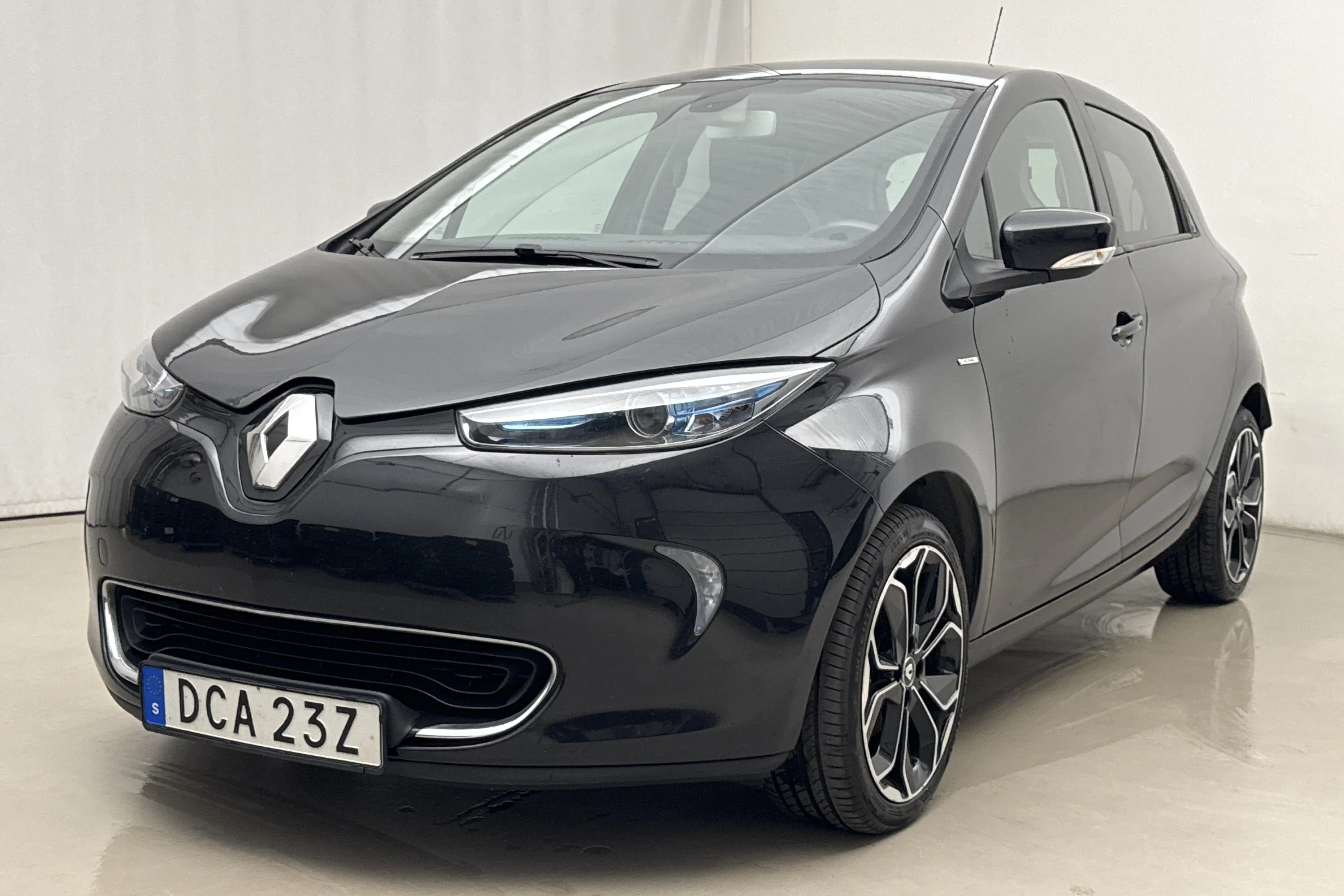 Presentation photo 1 of 20: Renault Zoe 41kWh R110 (108hk) - 89 710 km - Automatic - black - 2019