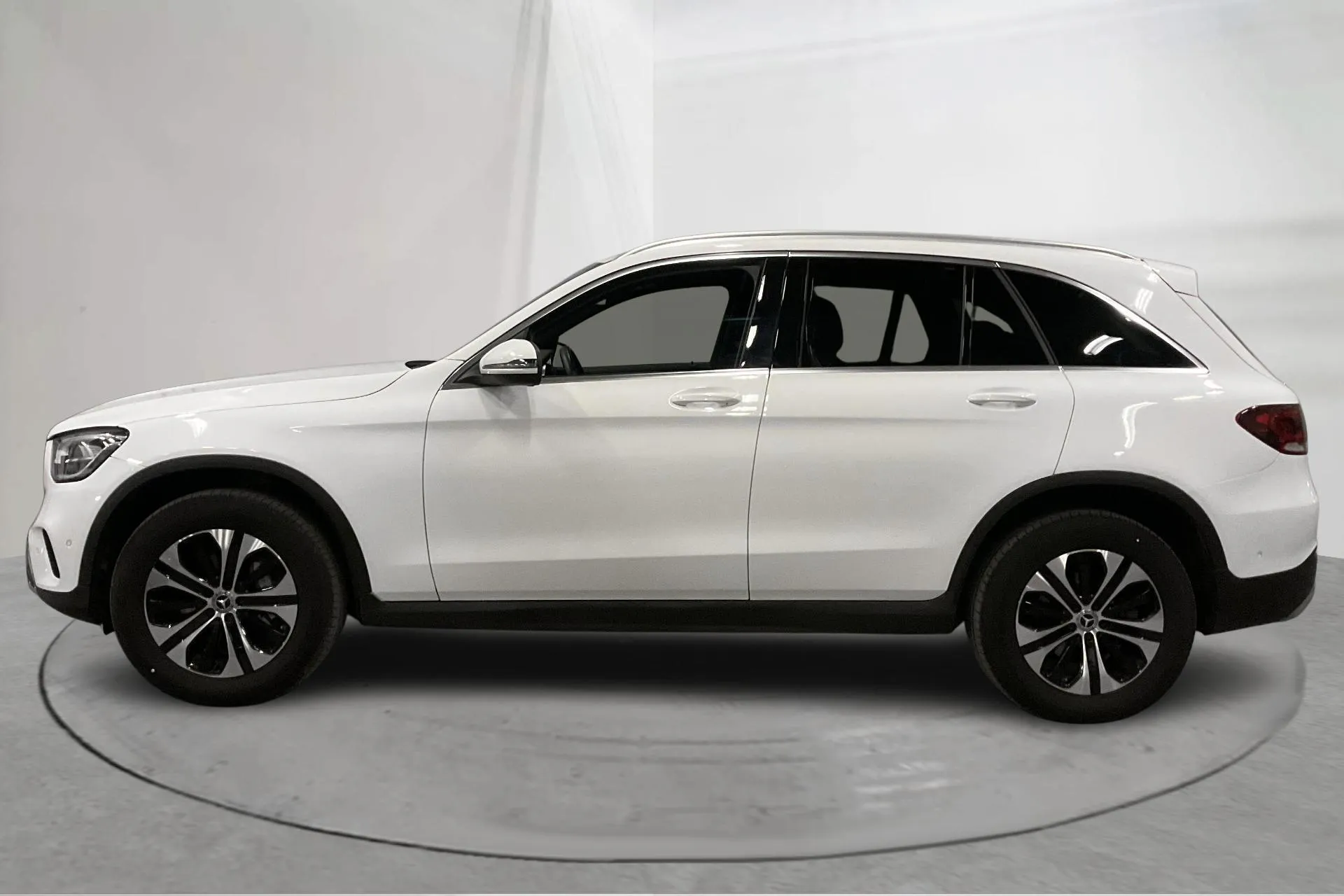 Presentation photo 2 of 18: Mercedes GLC 300 de 4MATIC X253 (316hk) - 42 920 km - Automatic - white - 2022
