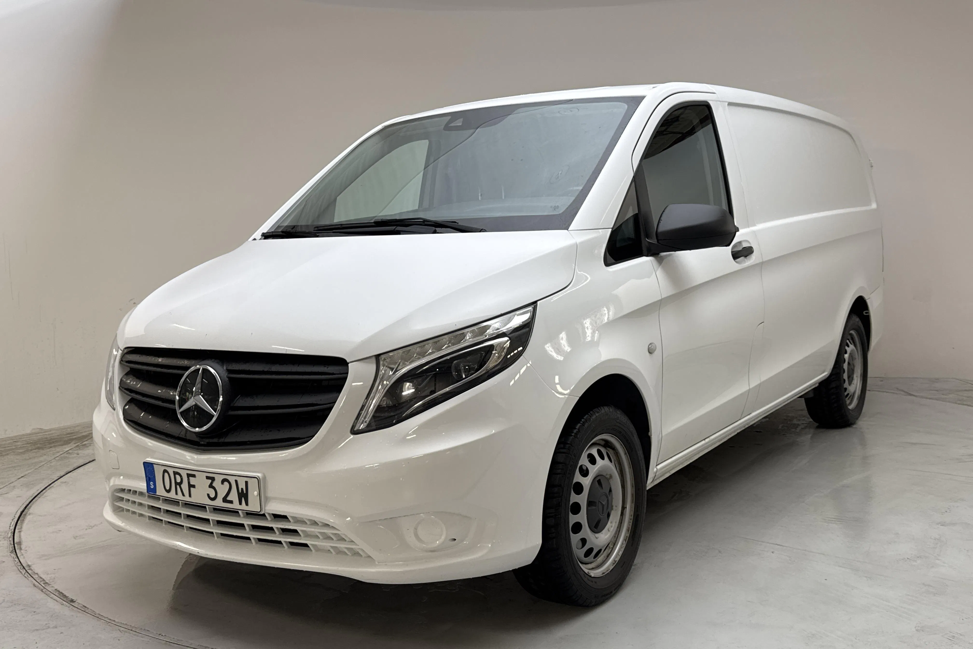 Presentation photo 1 of 13: Mercedes Vito 116 CDI 4MATIC W640 (163hk) - 84 350 km - Automatic - white - 2022