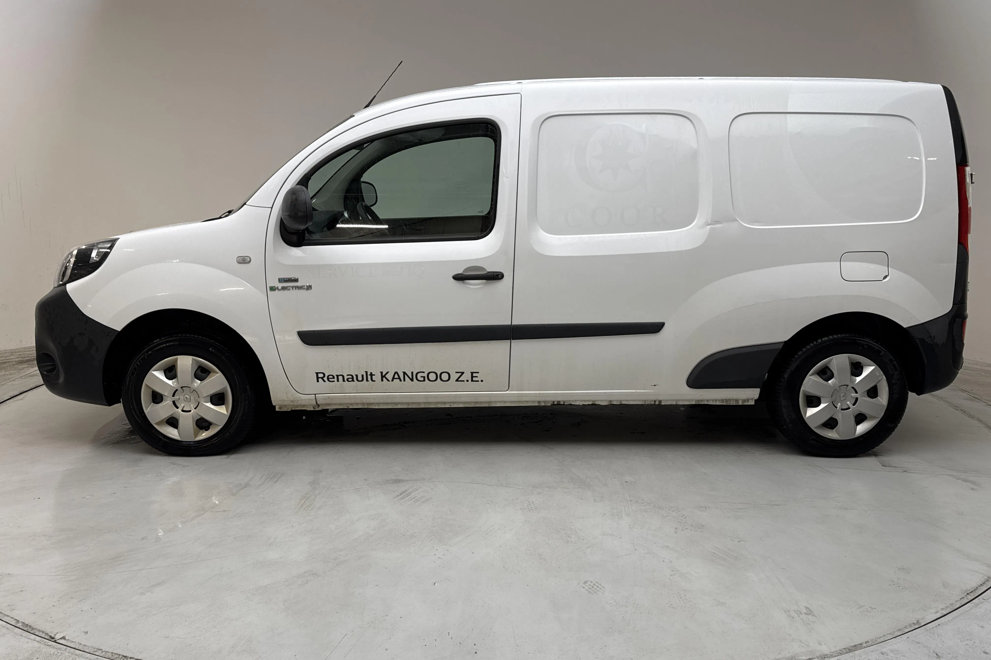 Presentation photo 2 of 13: Renault Kangoo Z.E Power Plus 33kWh Maxi Skåp (60hk) - 73 360 km - Automatic - white - 2020