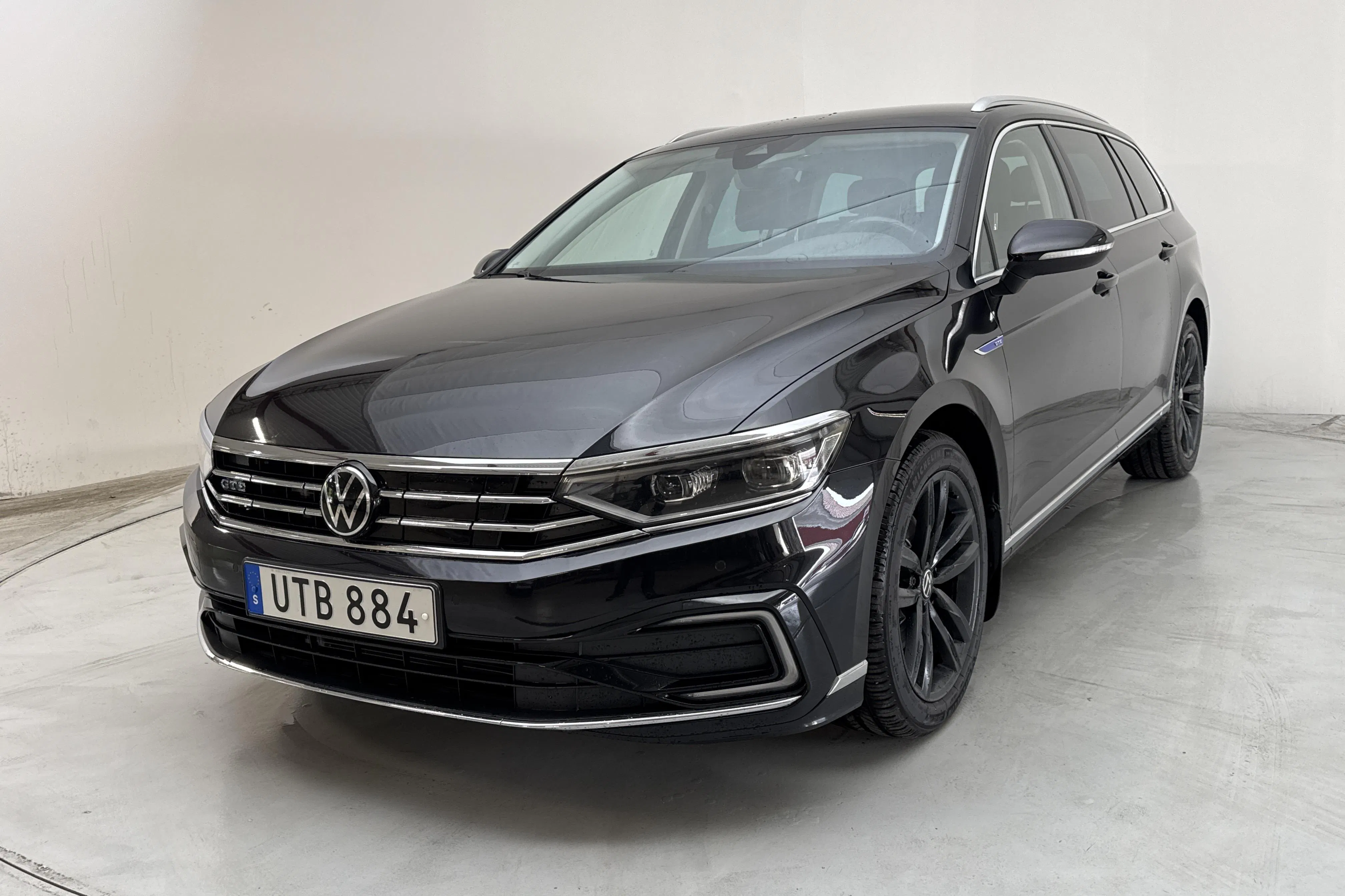 Presentation photo 1 of 17: VW Passat 1.4 GTE Sportscombi (218hk) - 118 040 km - Automatic - black - 2022