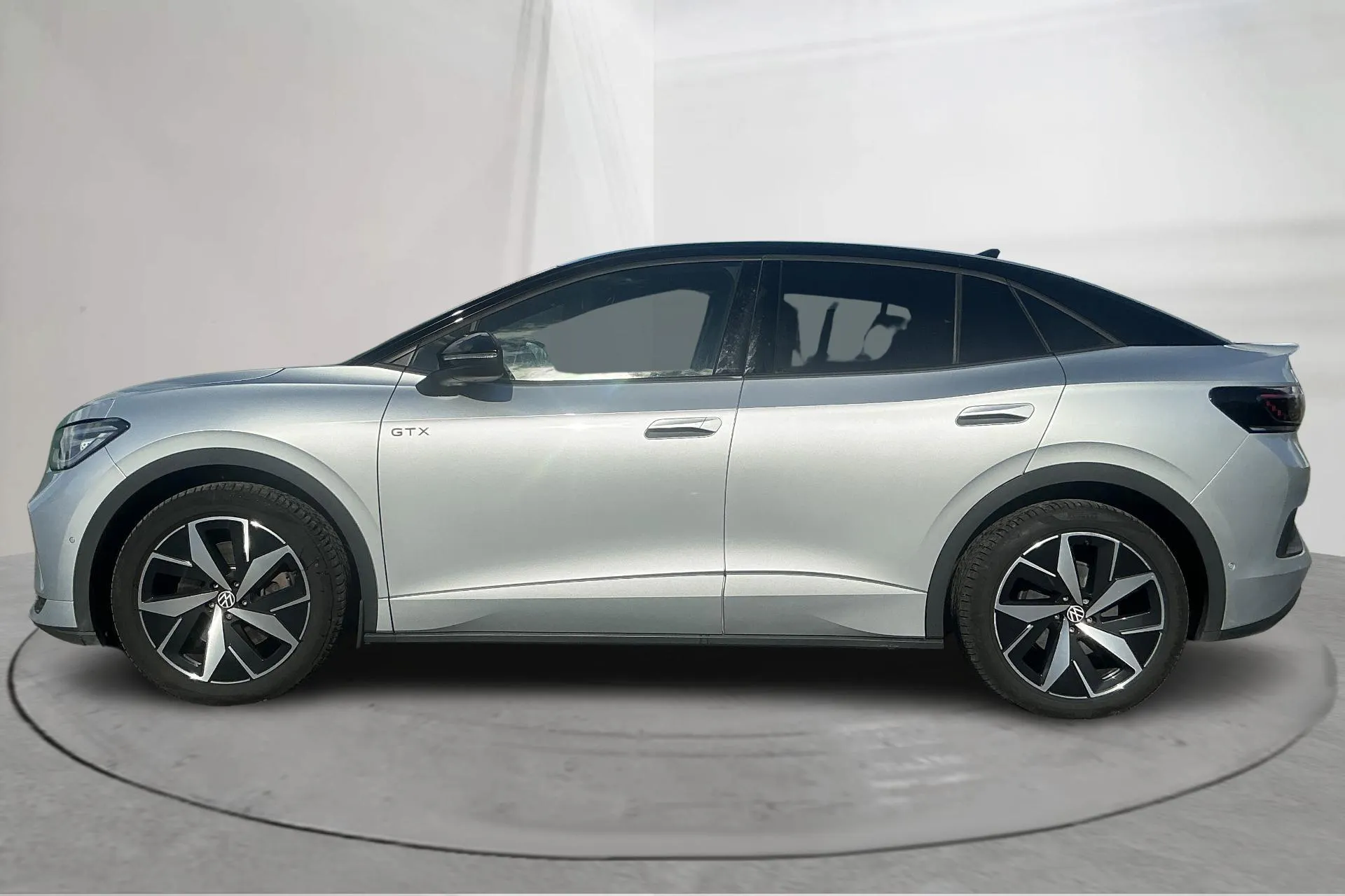 Presentation photo 2 of 18: VW ID.5 GTX 4-Motion 77kWh (299hk) - 128 670 km - Automatic - silver - 2023