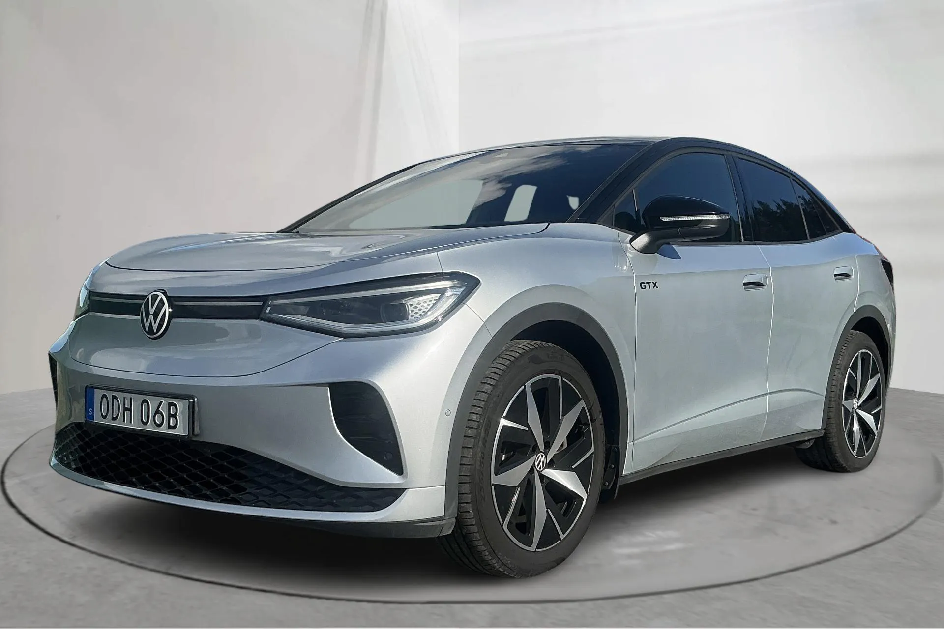 Presentation photo 1 of 18: VW ID.5 GTX 4-Motion 77kWh (299hk) - 128 670 km - Automatic - silver - 2023