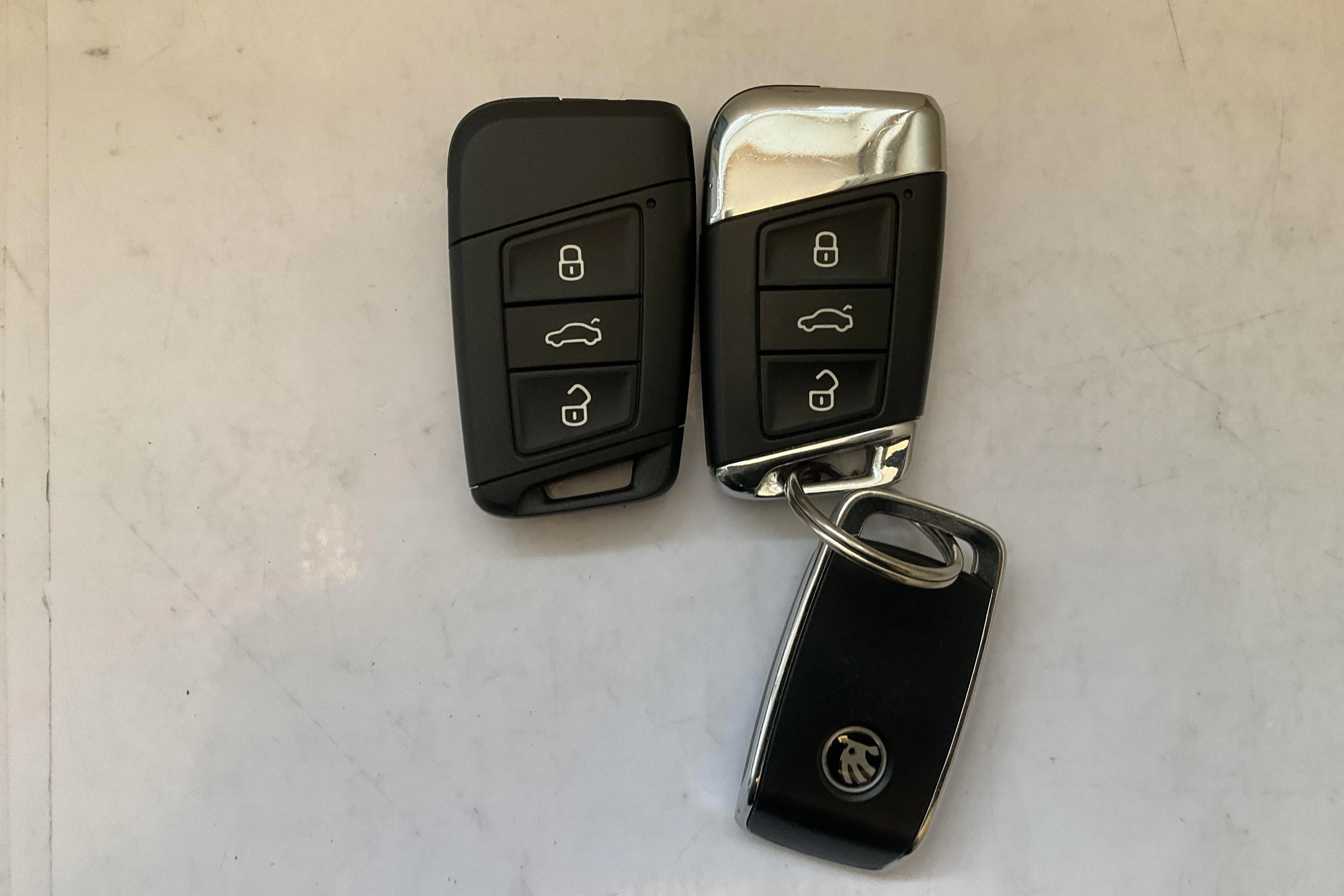 Presentationsfoto 18 av 18: Skoda Superb 1.4 TSI PHEV Kombi (218hk) - 10 455 mil - Automat - grå - 2021