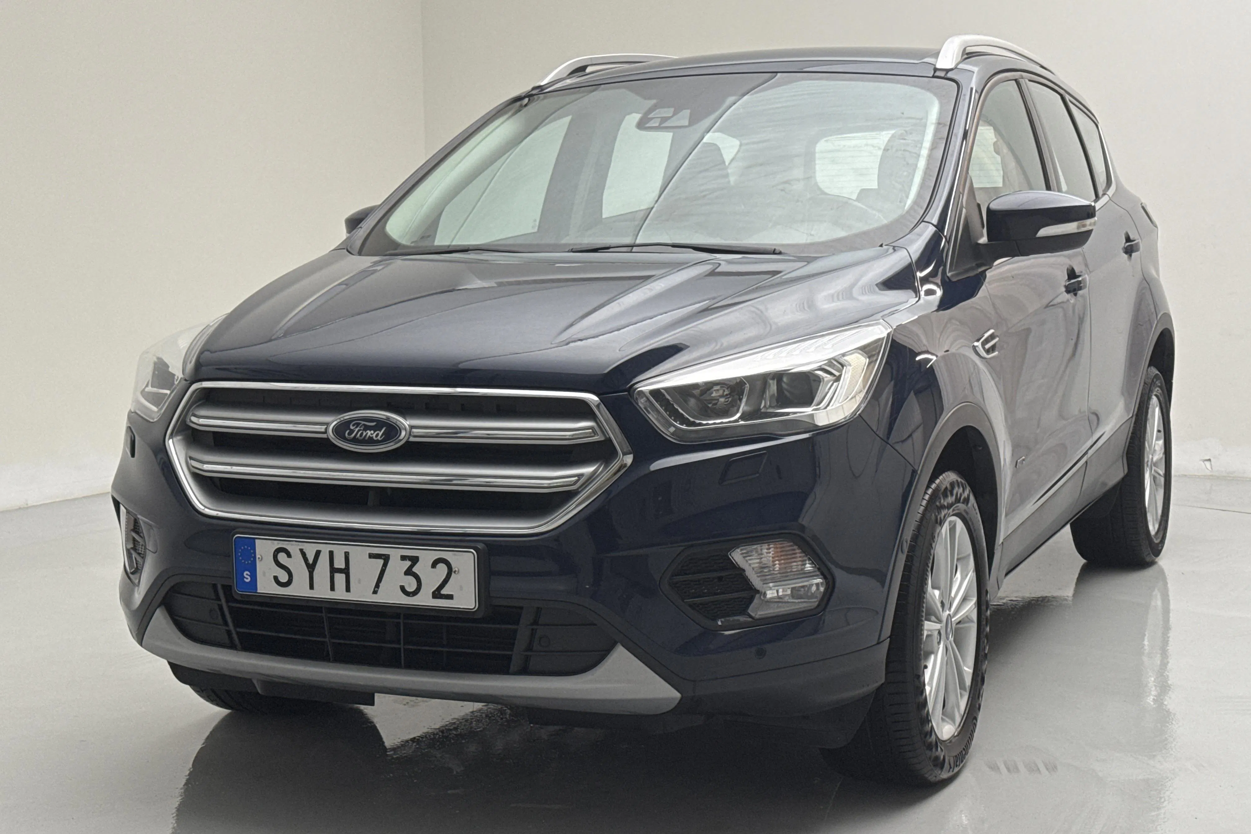 Presentation photo 1 of 13: Ford Kuga 2.0 TDCi AWD (150hk) - 153 510 km - Automatic - blue - 2018