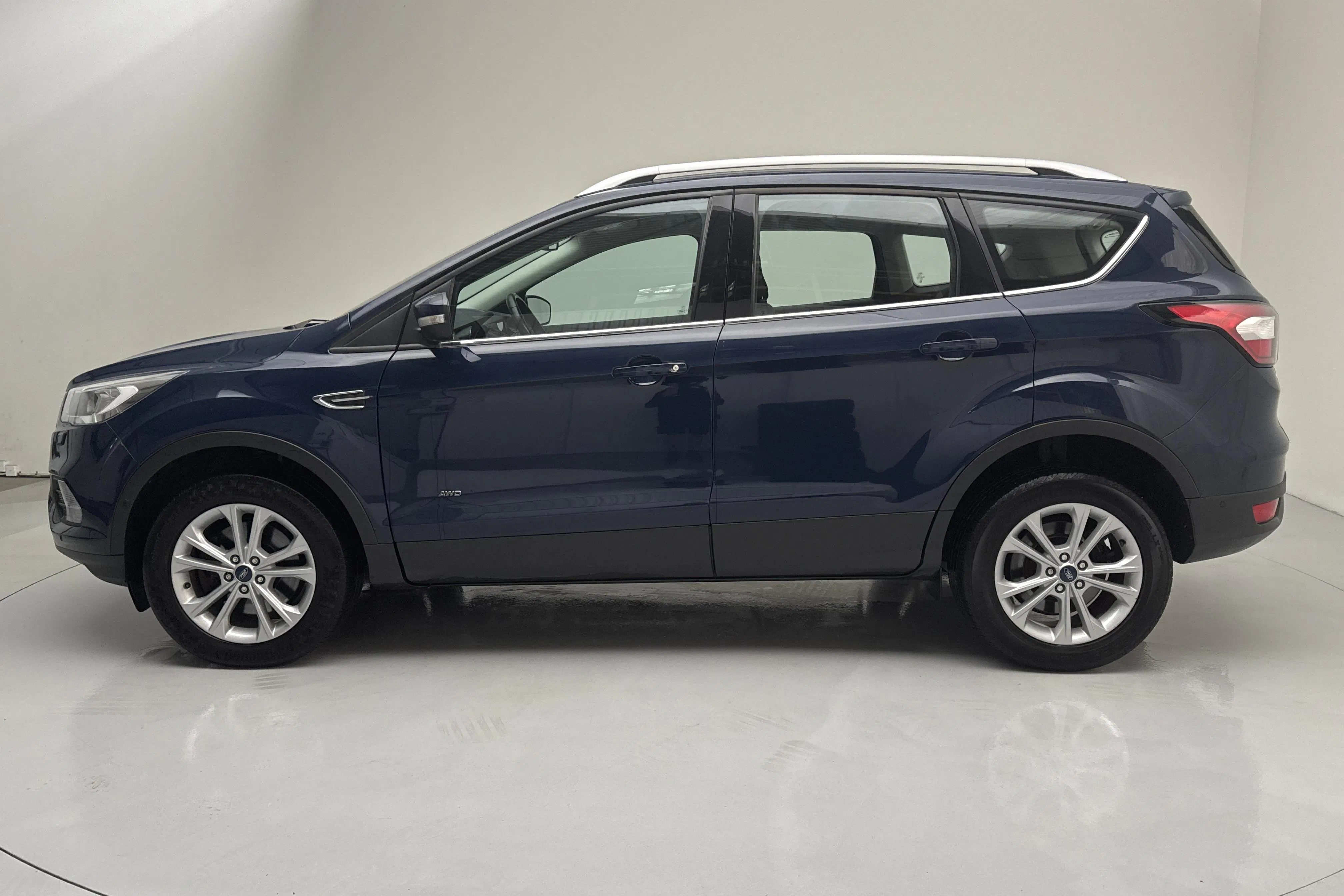 Presentation photo 2 of 13: Ford Kuga 2.0 TDCi AWD (150hk) - 153 510 km - Automatic - blue - 2018