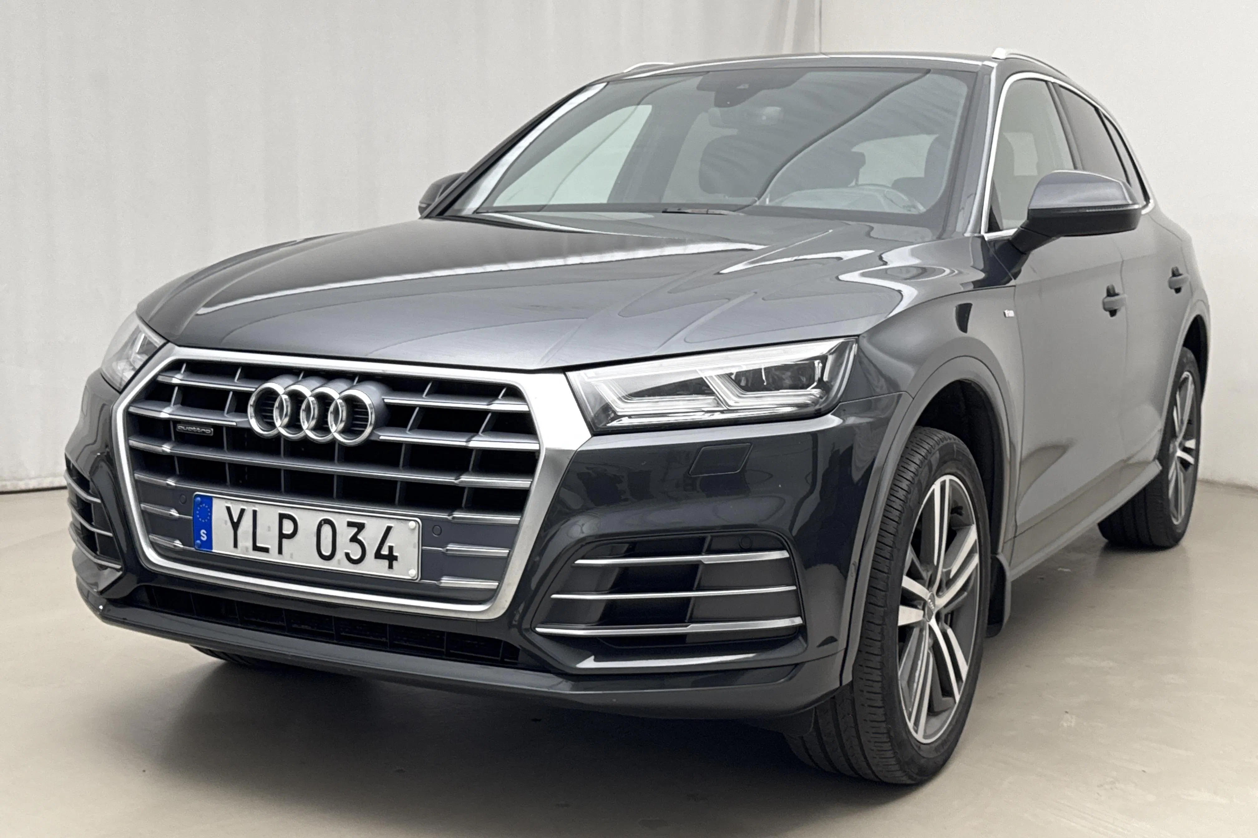 Presentation photo 1 of 20: Audi Q5 2.0 TDI quattro (190hk) - 101 130 km - Automatic - gray - 2017