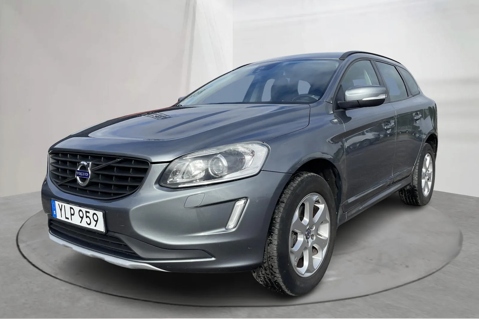 Volvo XC60 D3 FWD 150 л.с.