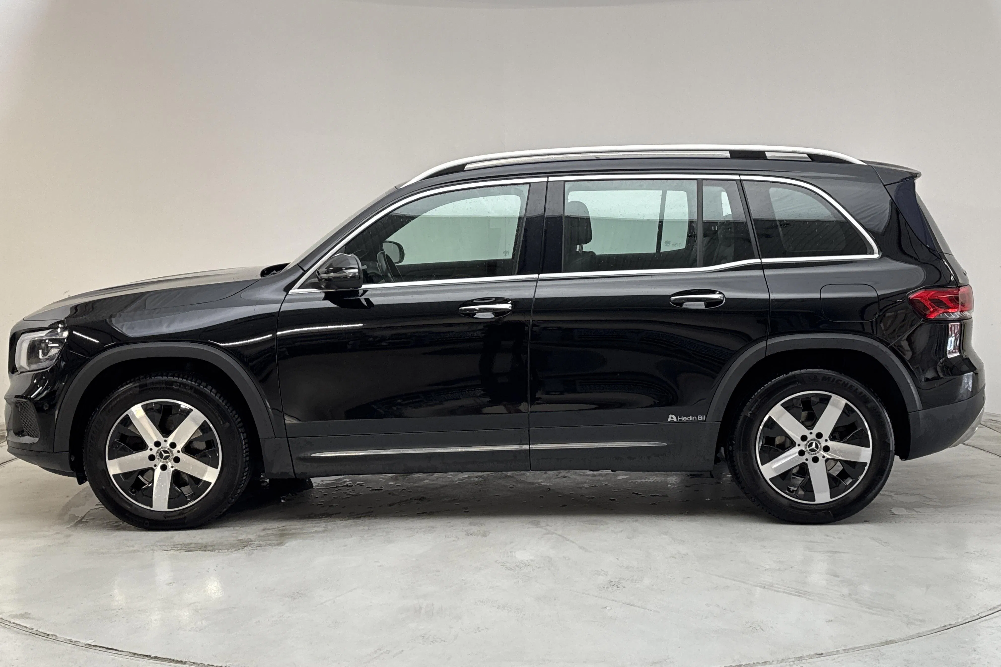 Presentation photo 2 of 16: Mercedes GLB 200 d 4MATIC X247 (150hk) - 110 470 km - Automatic - black - 2021