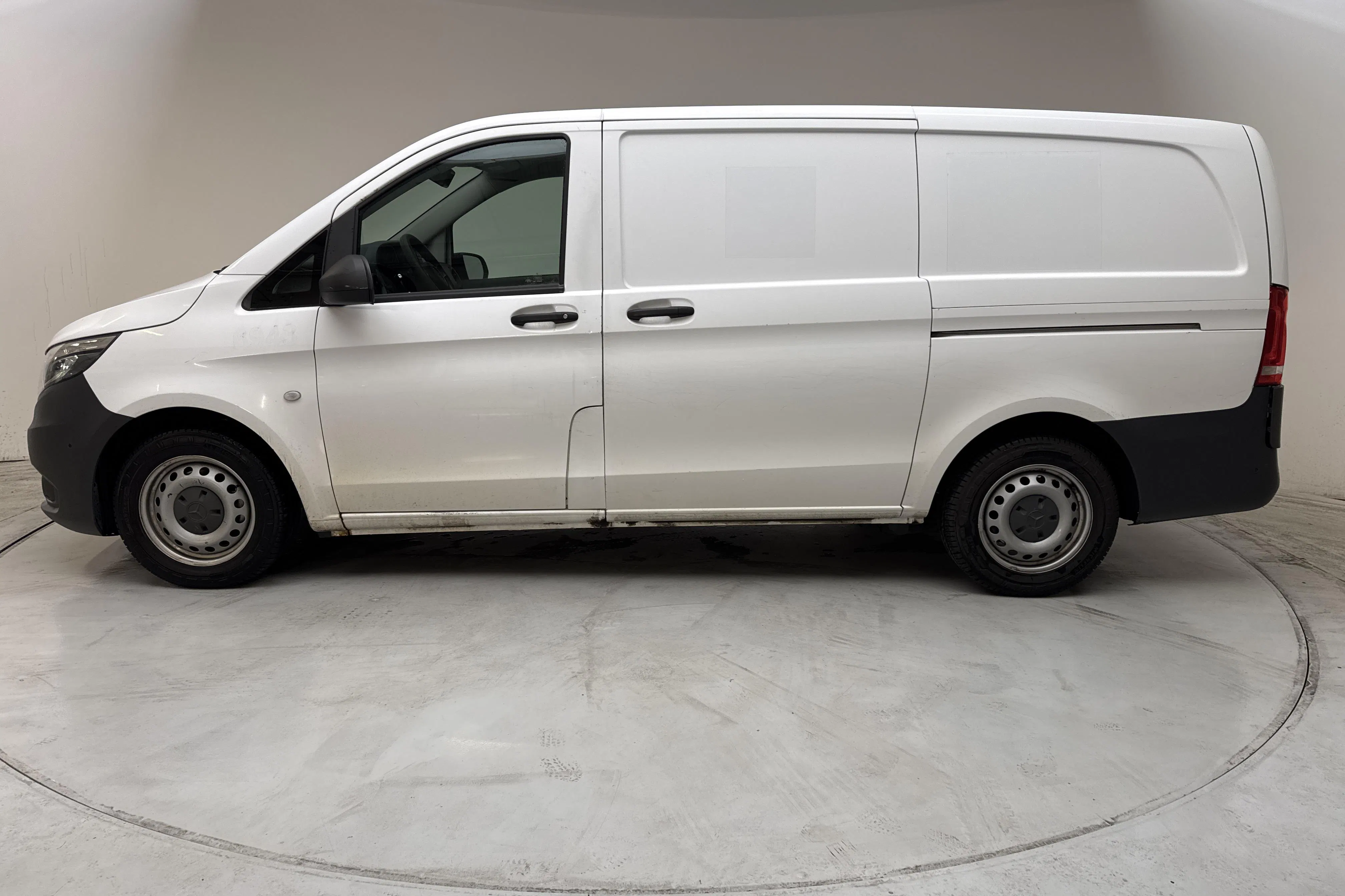 Presentationsfoto 2 av 12: Mercedes Vito 116 CDI W640 (163hk) - 30 961 mil - Automat - vit - 2017