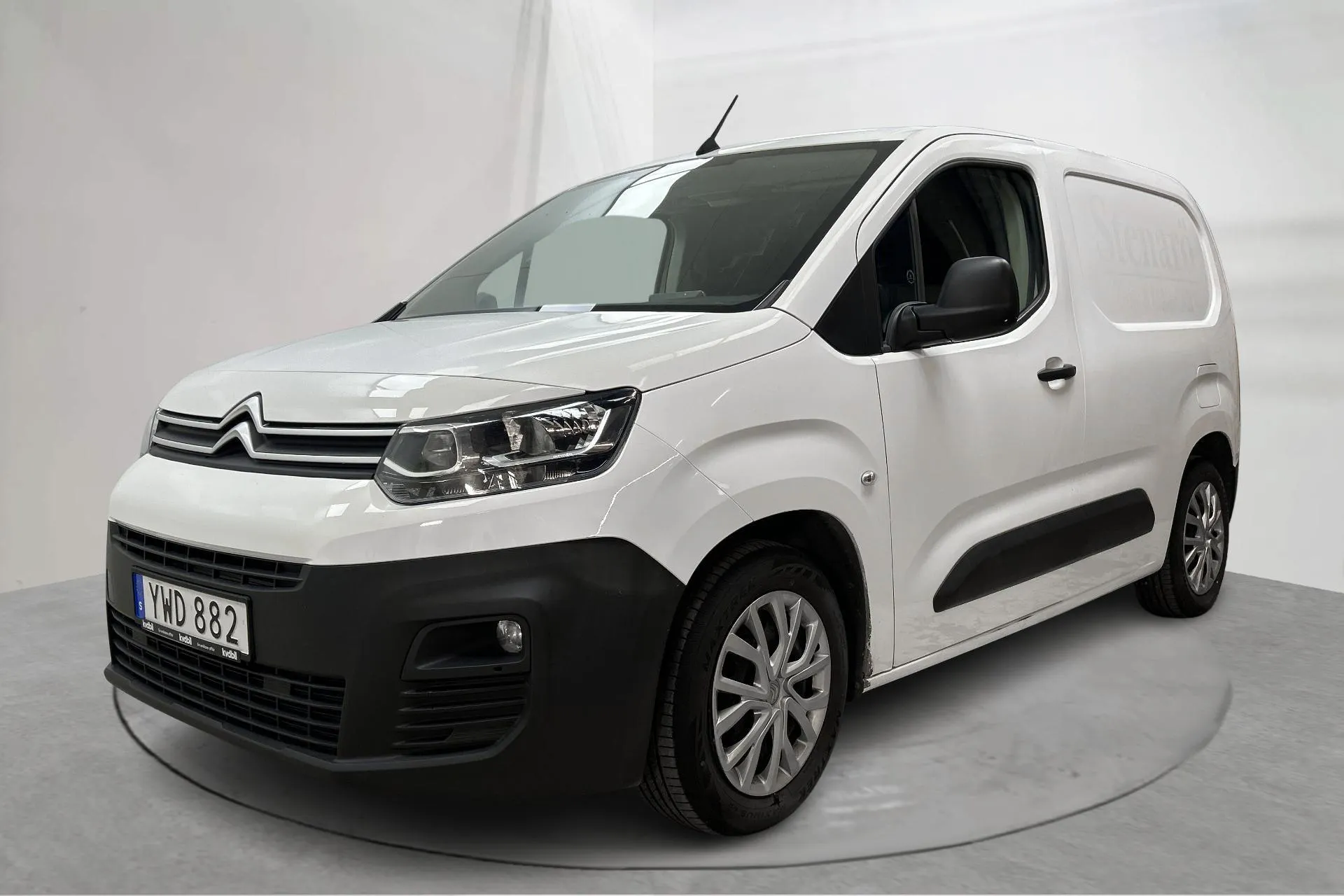 Presentation photo 1 of 17: Citroën Berlingo 1.5 BlueHDi Skåp (100hk) - 151 180 km - Manual - white - 2018