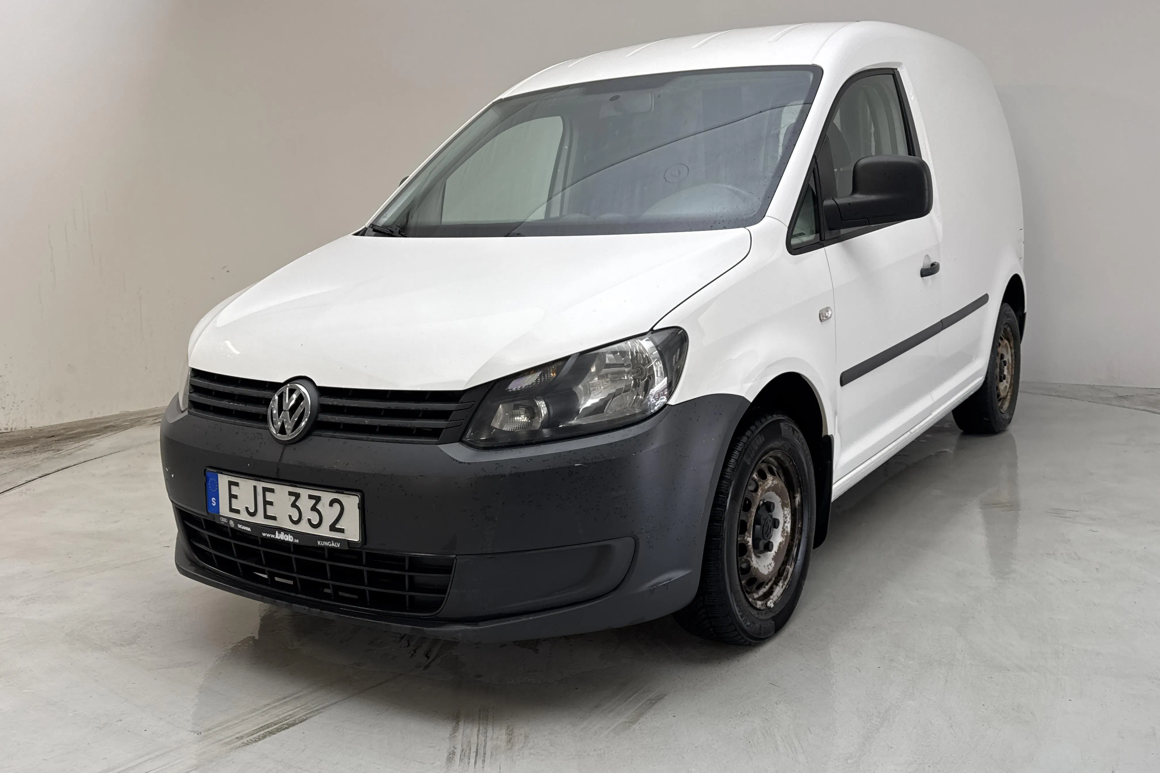 Presentationsfoto 1 av 11: VW Caddy 1.6 TDI Skåp (75hk) - 17 772 mil - Manuell - vit - 2015