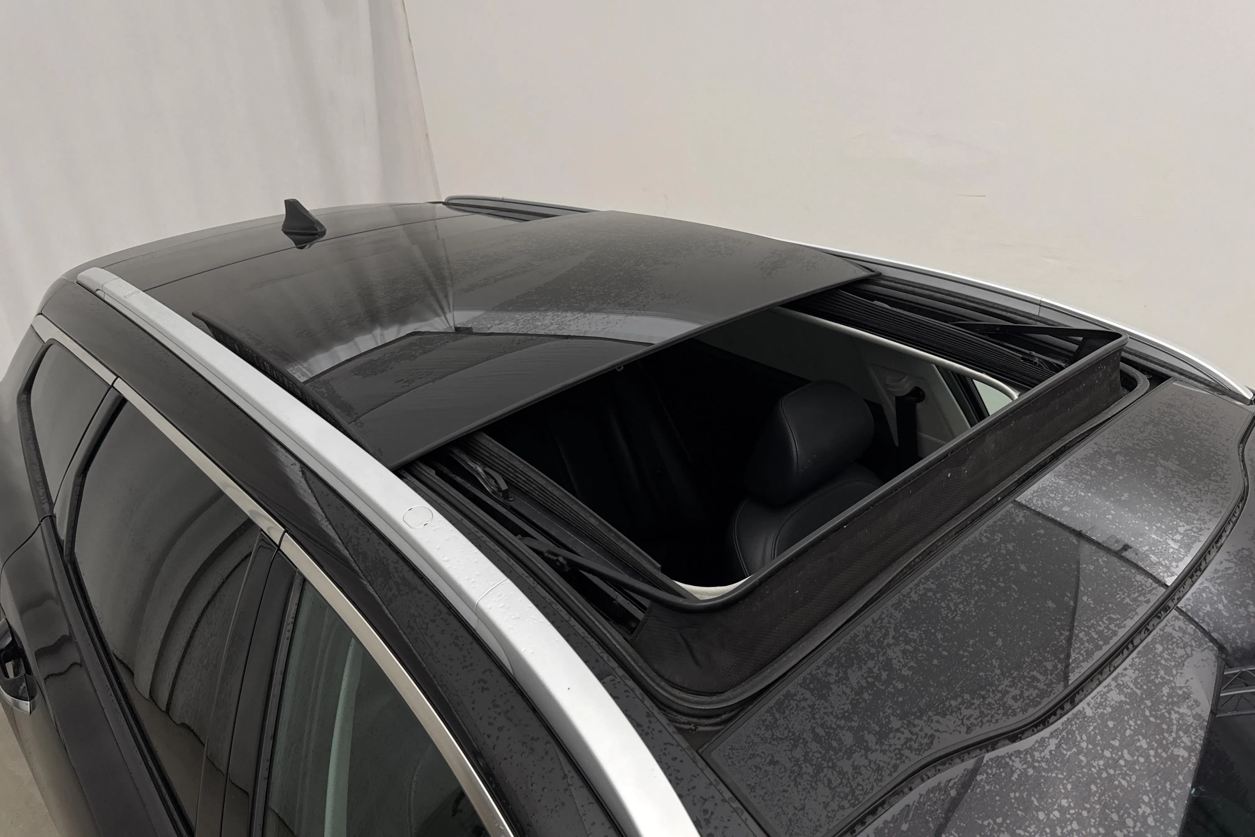 Presentation photo 24 of 24: KIA Optima 2.0 GDi Plug-in Hybrid SW (205hk) - 141 290 km - Automatic - black - 2018
