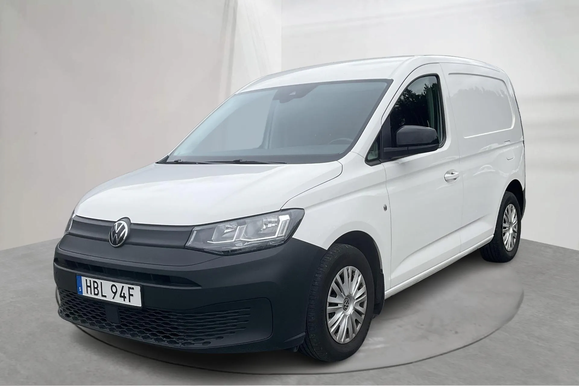 Presentation photo 1 of 16: VW Caddy Cargo 2.0 TDI Skåp (75hk) - 119 230 km - Manual - white - 2023