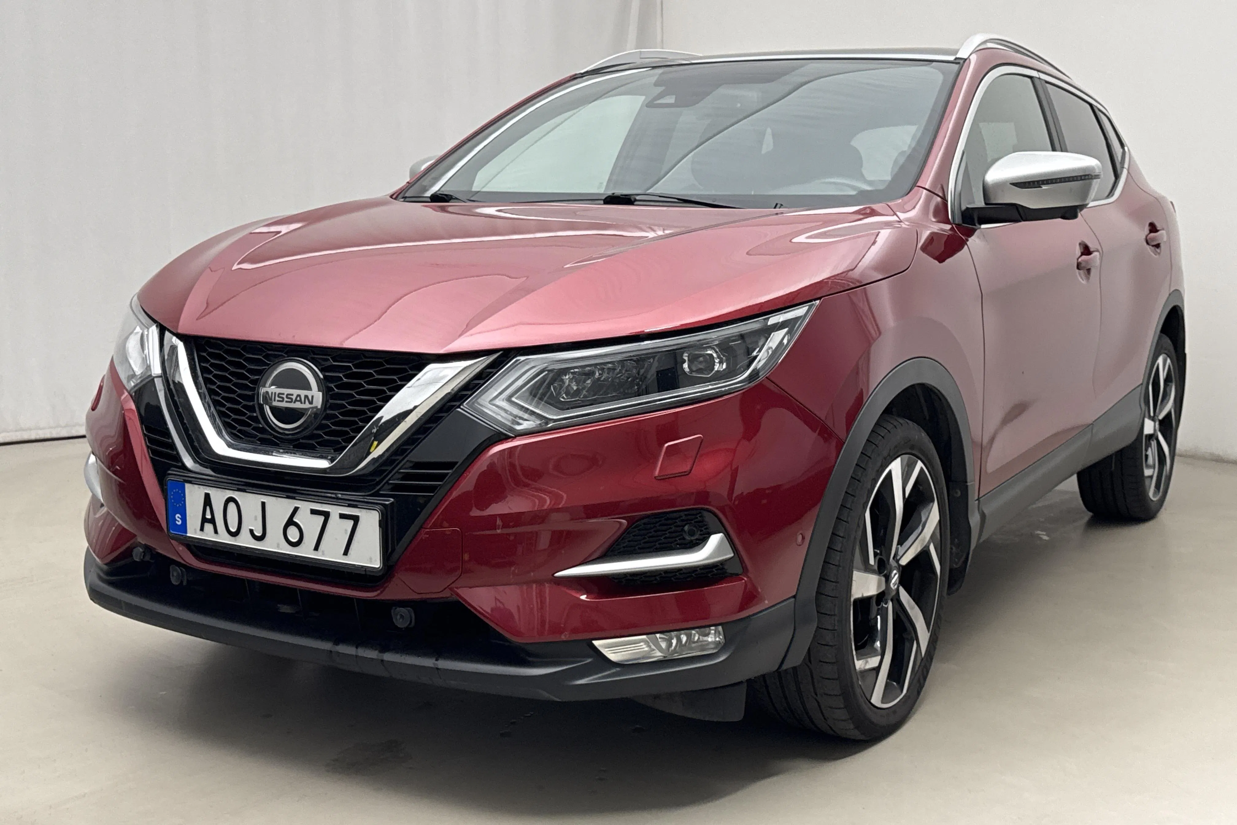 Presentationsfoto 1 av 19: Nissan Qashqai 1.3 DIG-T (160hk) - 10 092 mil - Automat - röd - 2019