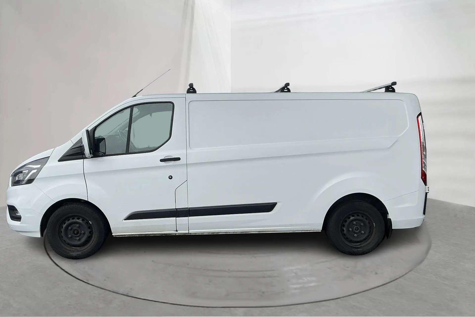 Presentation photo 2 of 15: Ford Transit Custom 300 (130hk) - 85 310 km - Automatic - white - 2018