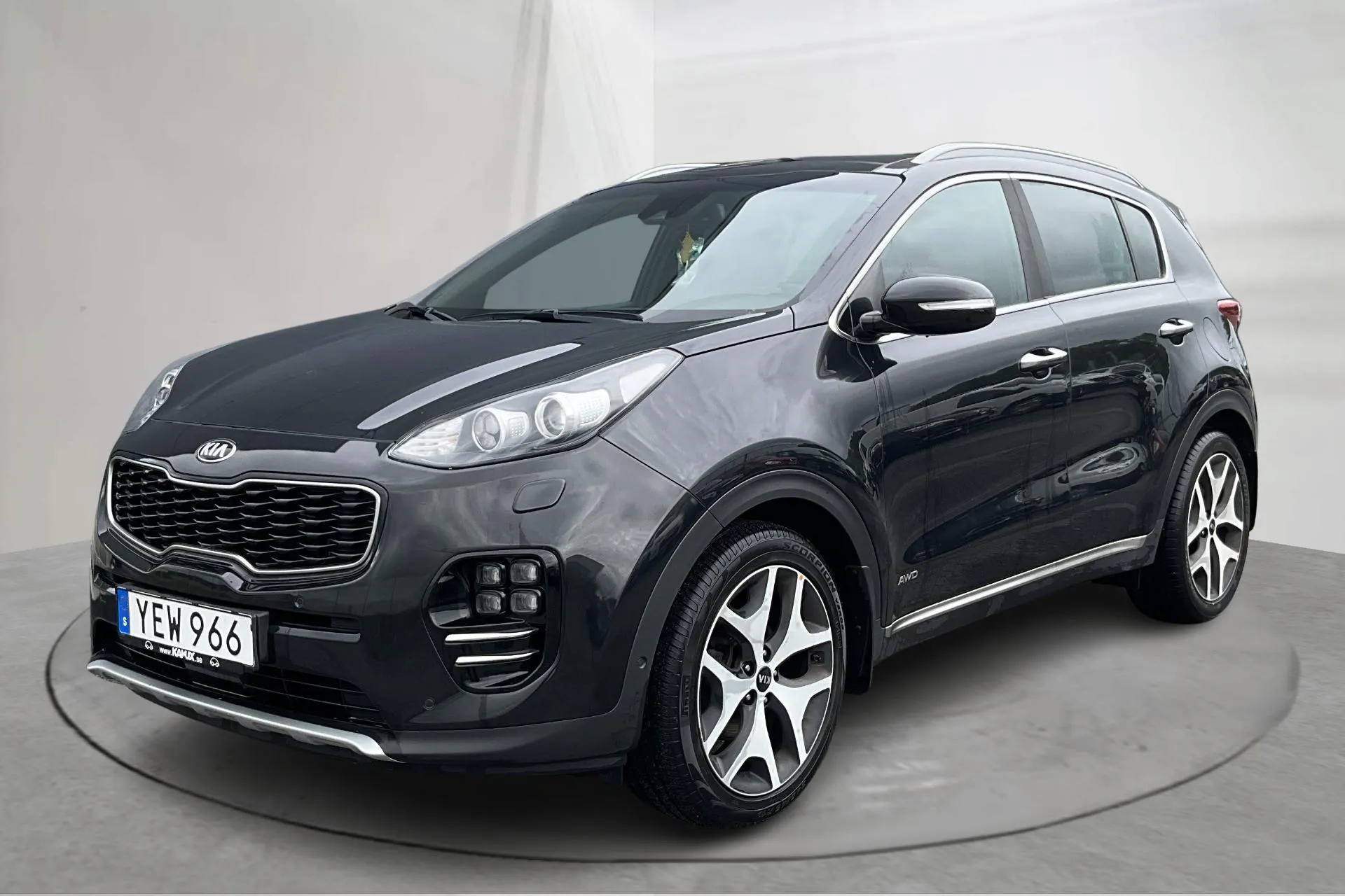 Presentation photo 1 of 17: KIA Sportage 2.0 CRDi AWD (184hk) - 102 270 km - Automatic - black - 2016