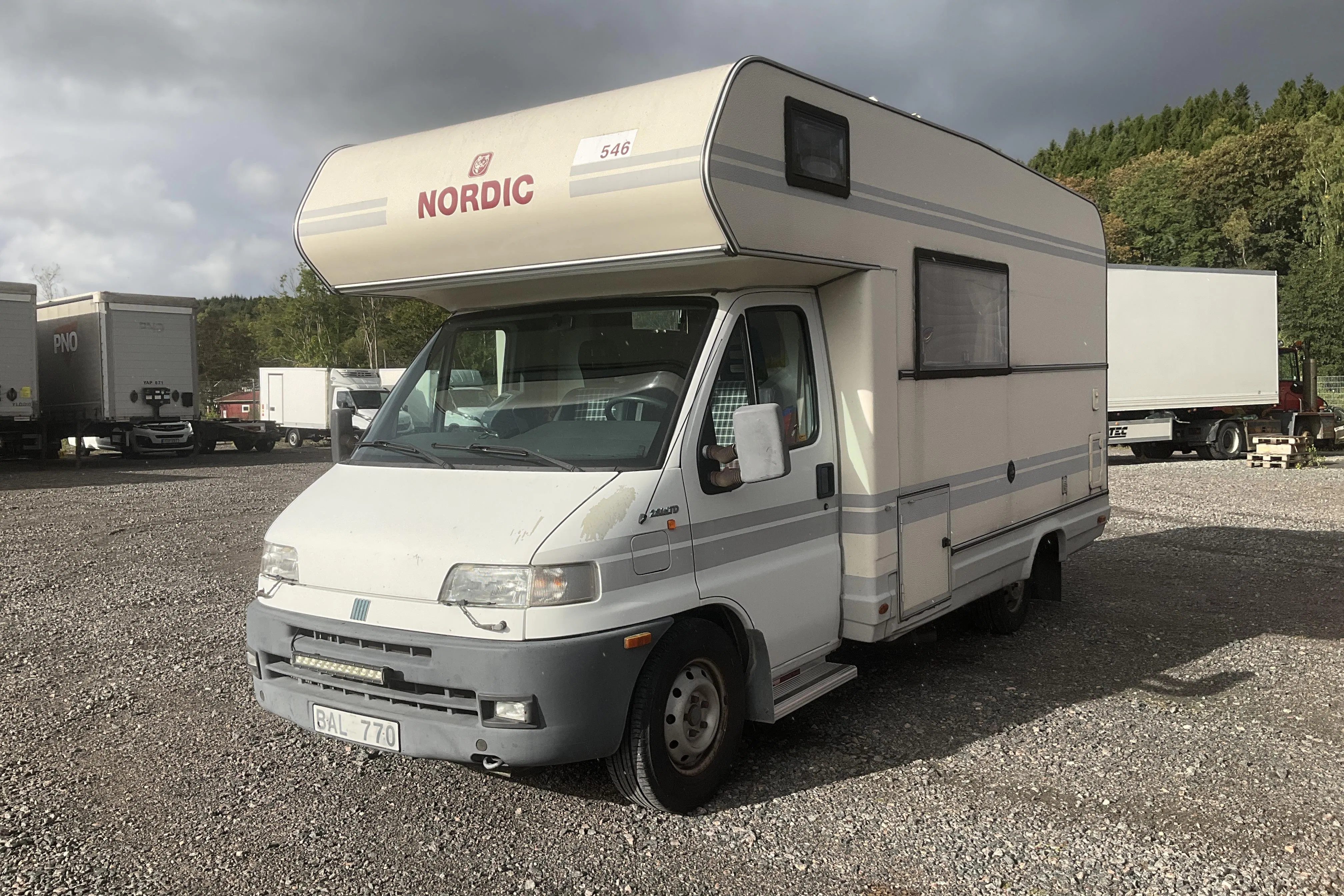 Presentationsfoto 1 av 29: FIAT NORDIC 595 Husbil - 11 217 mil - Manuell - 1999