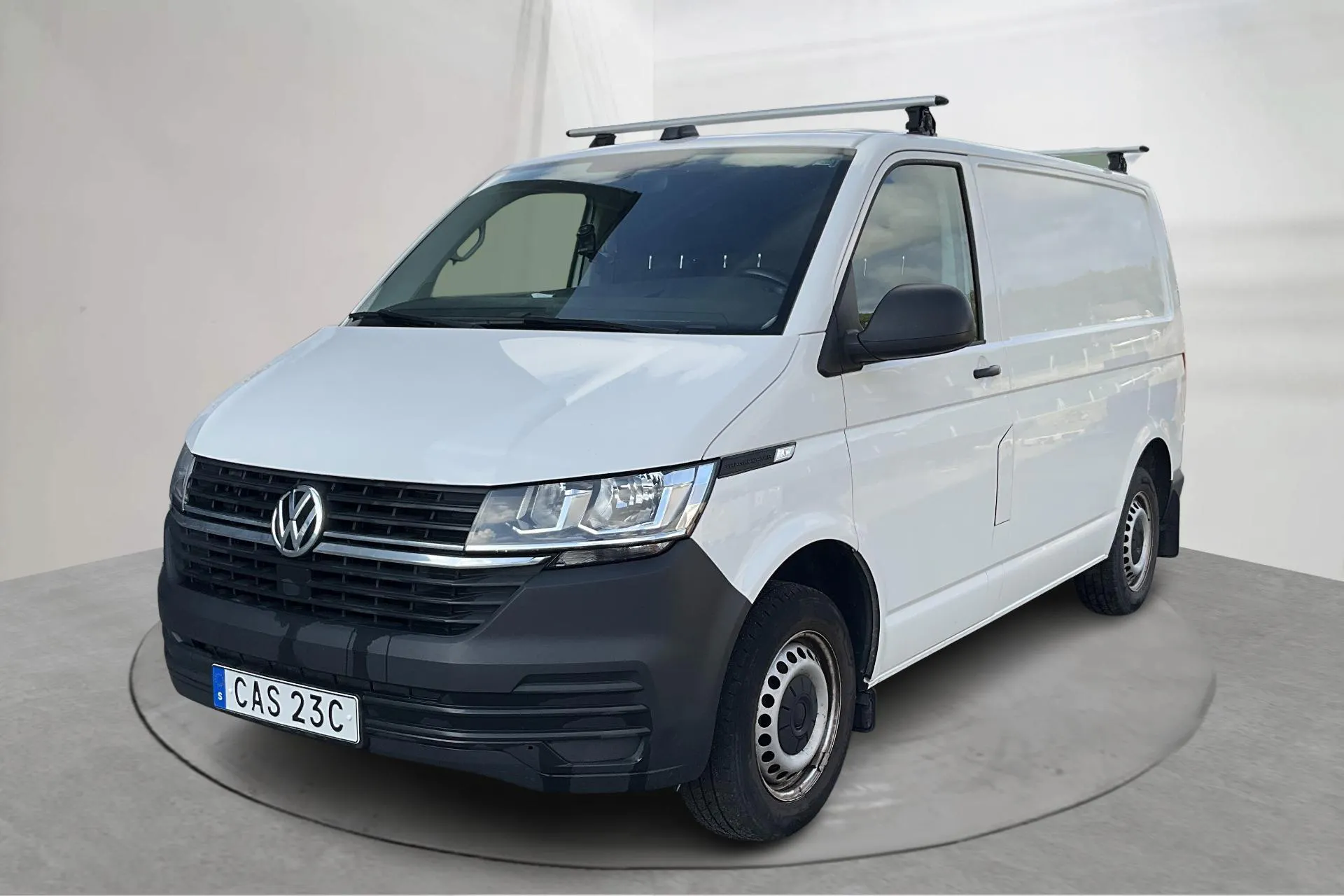 Presentation photo 1 of 16: VW Transporter T6.1 Skåp TDI (110hk) - 99 180 km - Manual - white - 2020