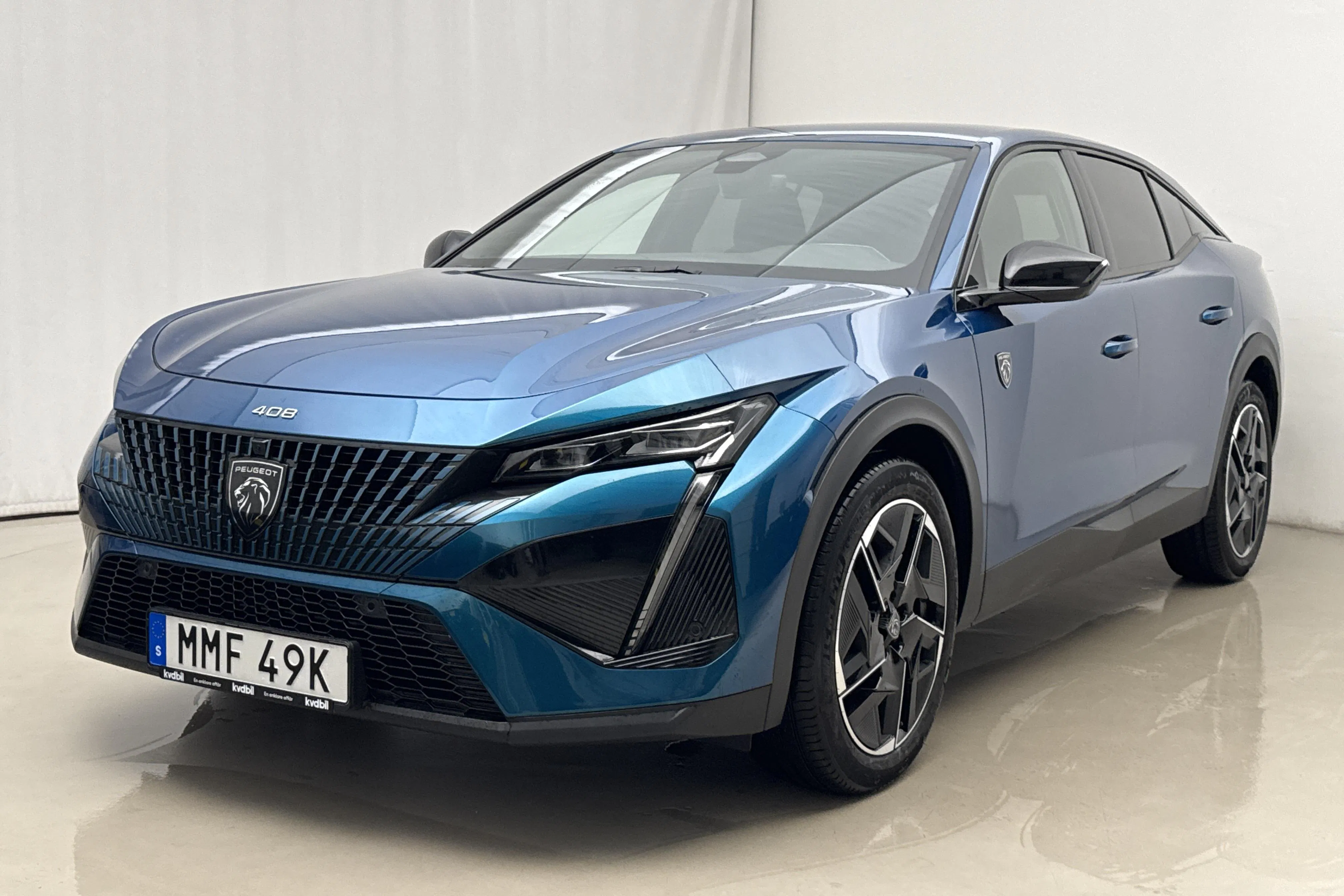 Presentation photo 1 of 18: Peugeot 408 PureTech (130hk) - 31 820 km - Automatic - blue - 2024