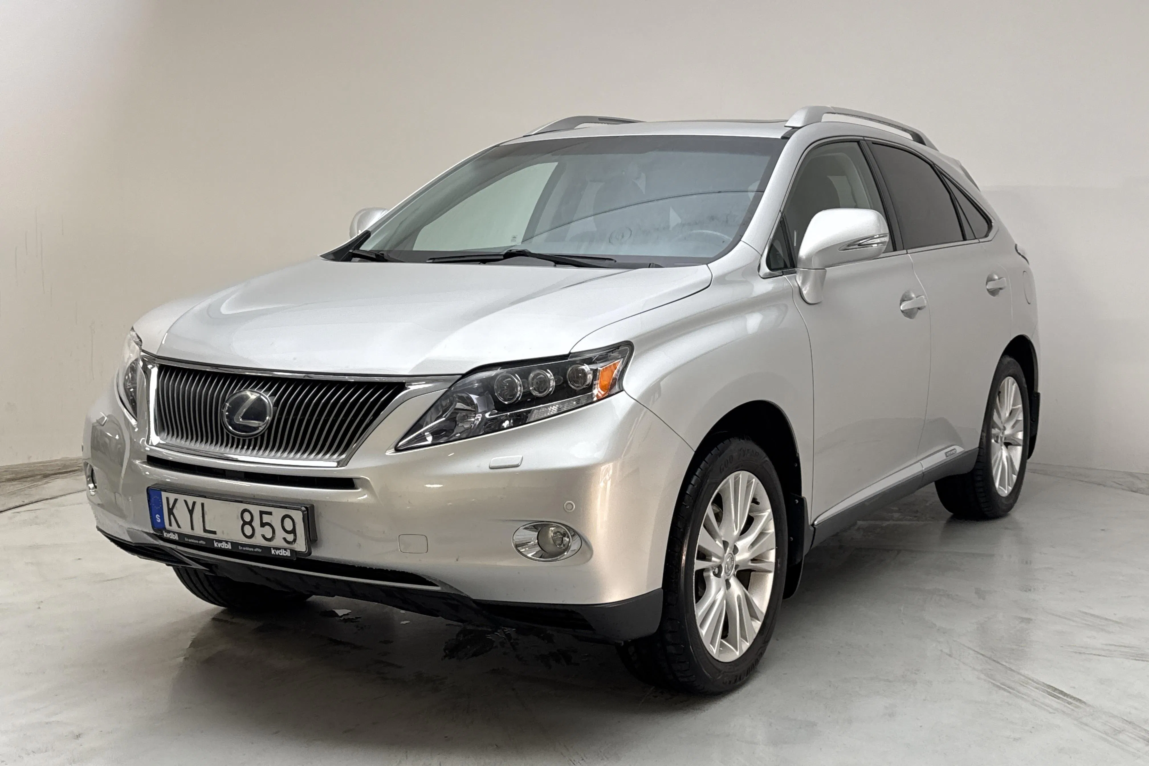 Presentation photo 1 of 18: Lexus RX 450h AWD (249hk) - 20 334 Scandinavian mile - Automatic - silver - 2010