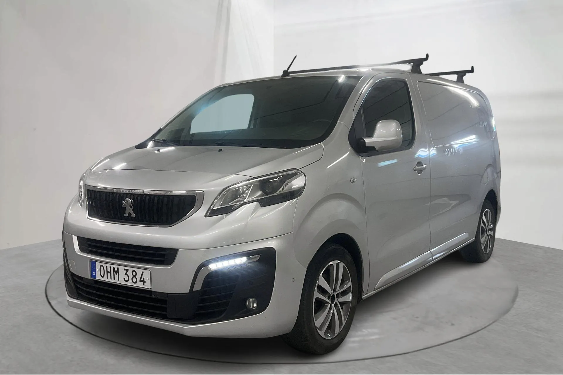 Presentationsfoto 1 av 18: Peugeot Expert BlueHDi Skåp (177hk) - 10 905 mil - Automat - silver - 2016