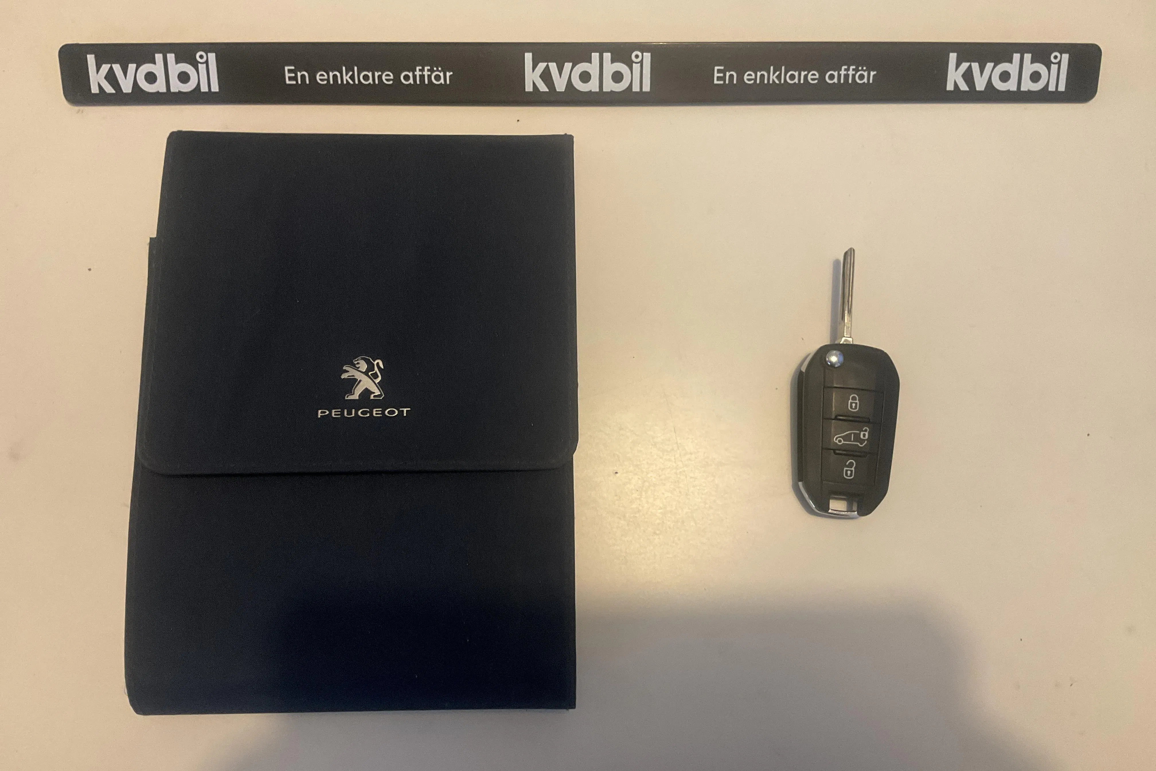 Presentationsfoto 18 av 18: Peugeot Expert BlueHDi Skåp (177hk) - 10 905 mil - Automat - silver - 2016