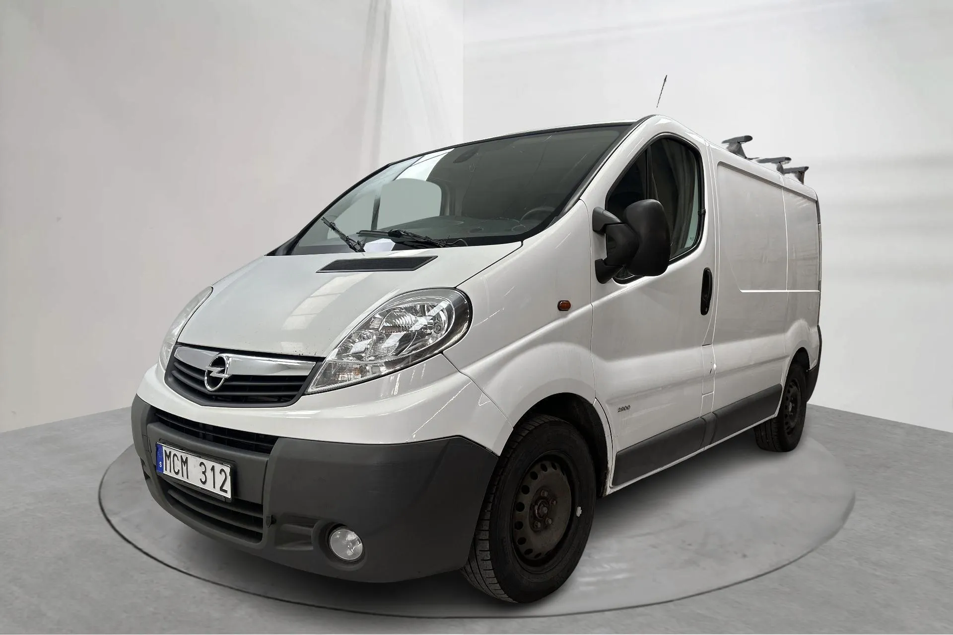 Presentation photo 1 of 12: Opel Vivaro 2.0 CDTI (90hk) - 193 960 km - Manual - white - 2011