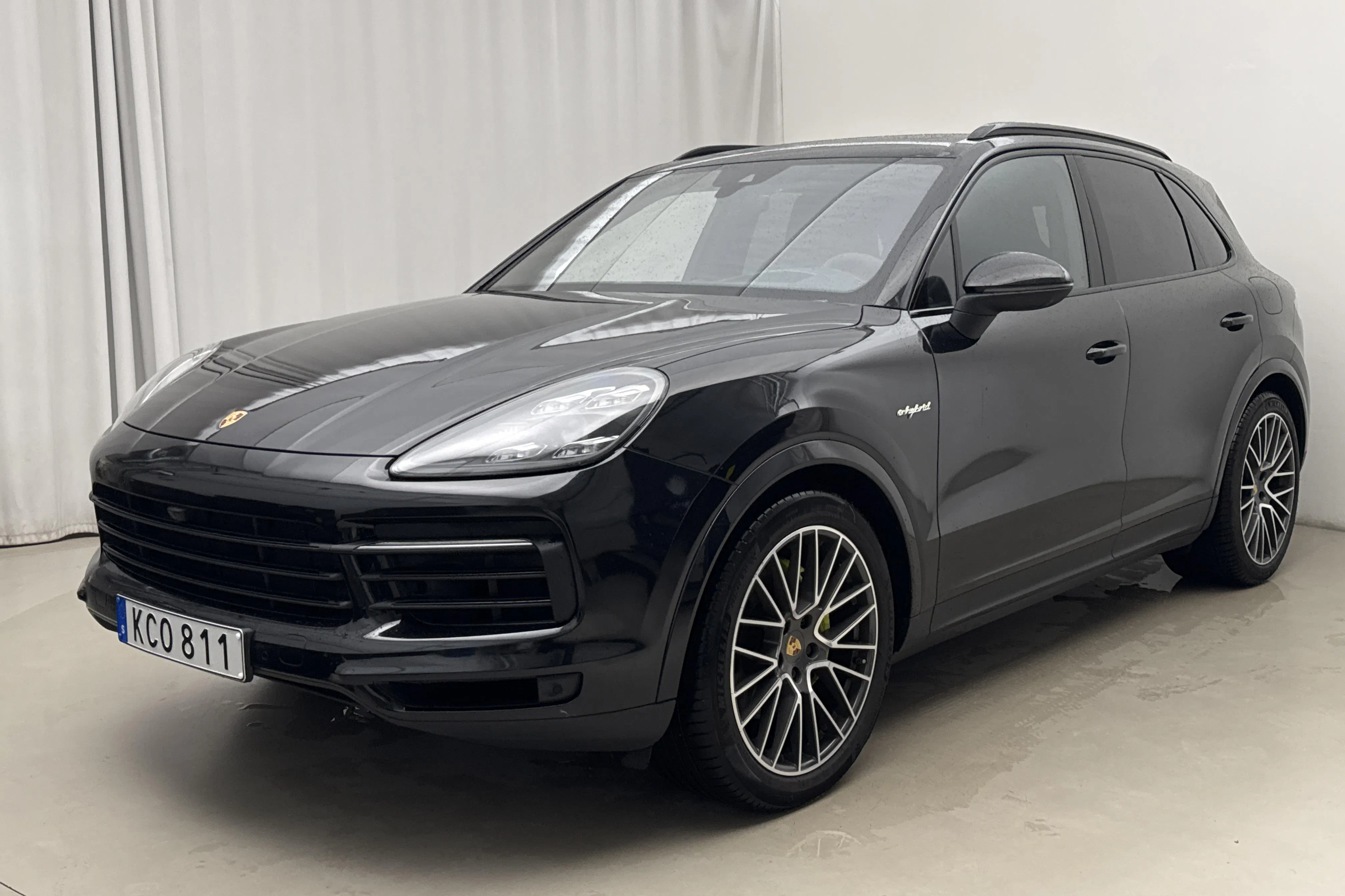 Presentation photo 1 of 18: Porsche Cayenne E-hybrid (462hk) - 145 600 km - Automatic - black - 2020