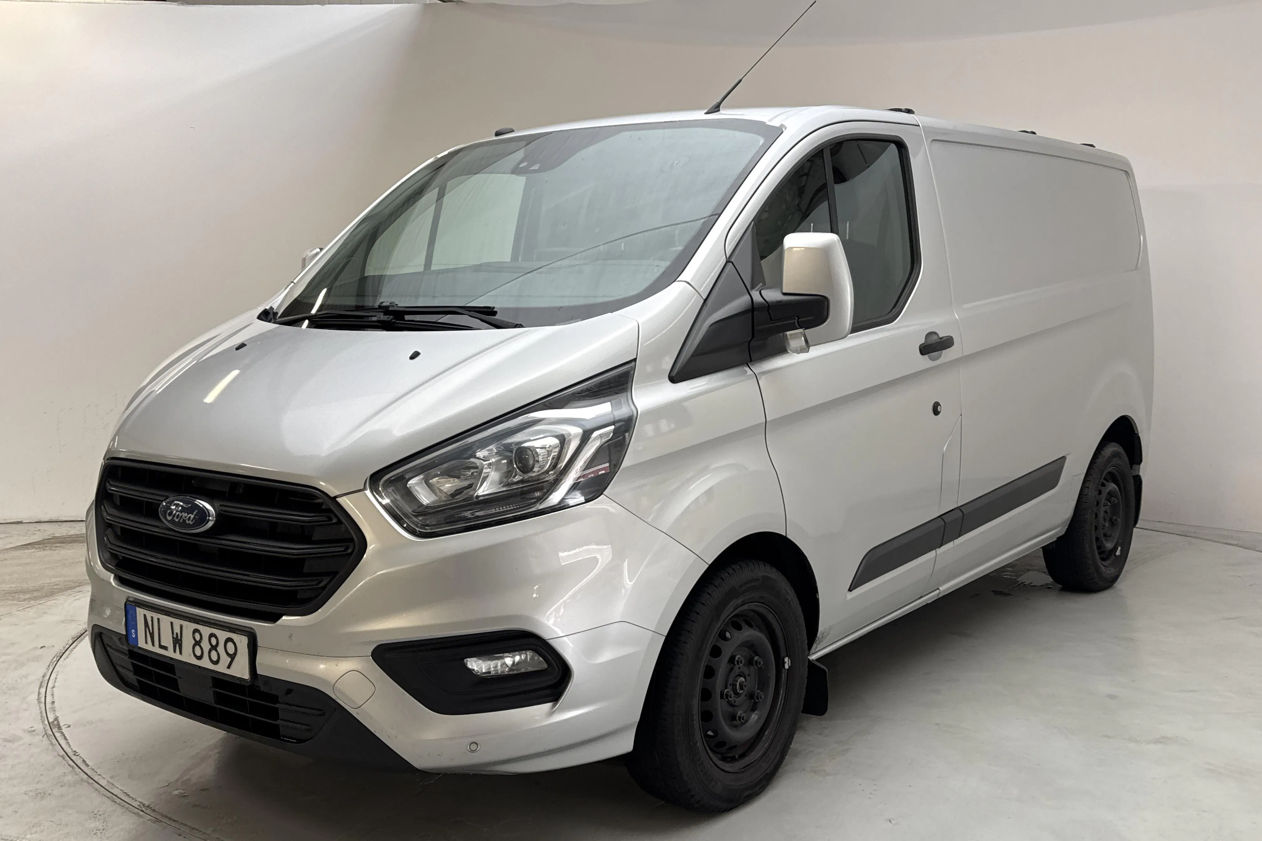 Presentationsfoto 1 av 11: Ford Transit Custom 280 (130hk) - 17 269 mil - Automat - grå - 2018