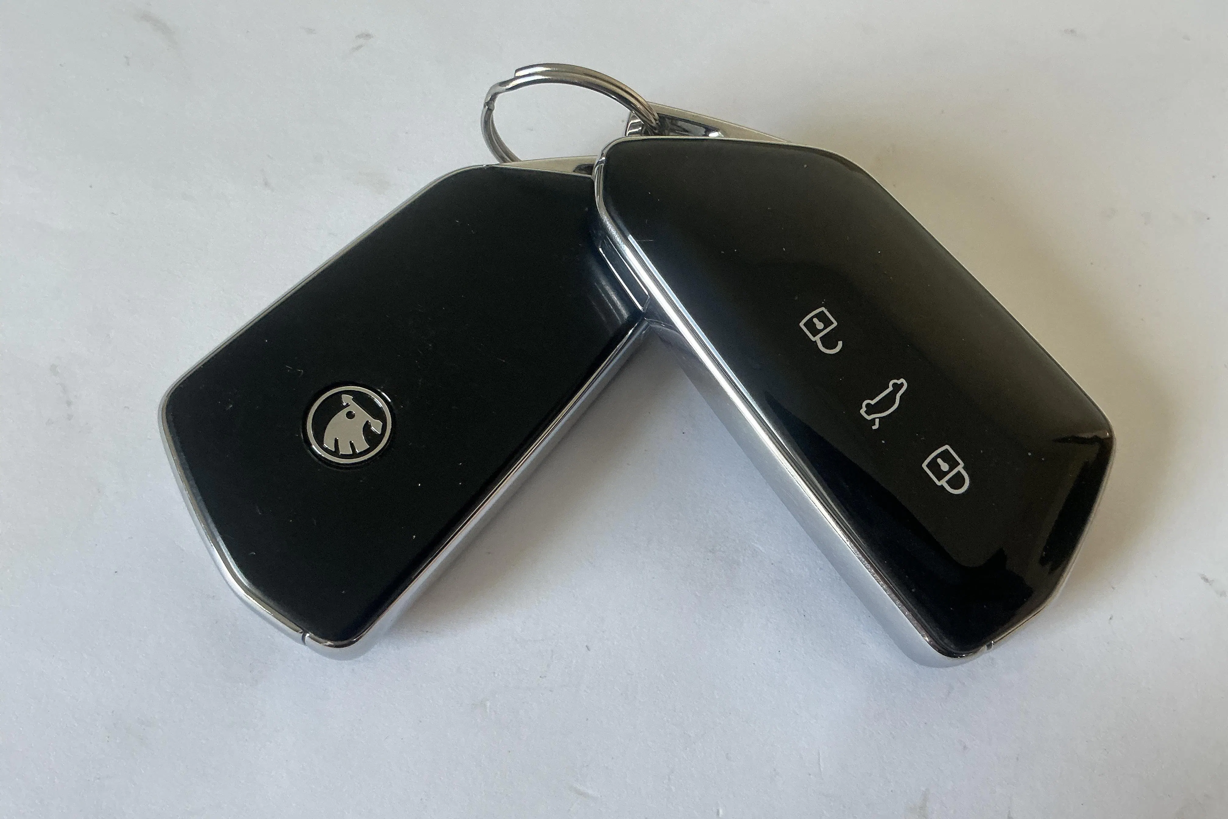 Presentationsfoto 20 av 20: Skoda Enyaq Coupé iV 85x (286hk) - 5 005 mil - Automat - vit - 2024