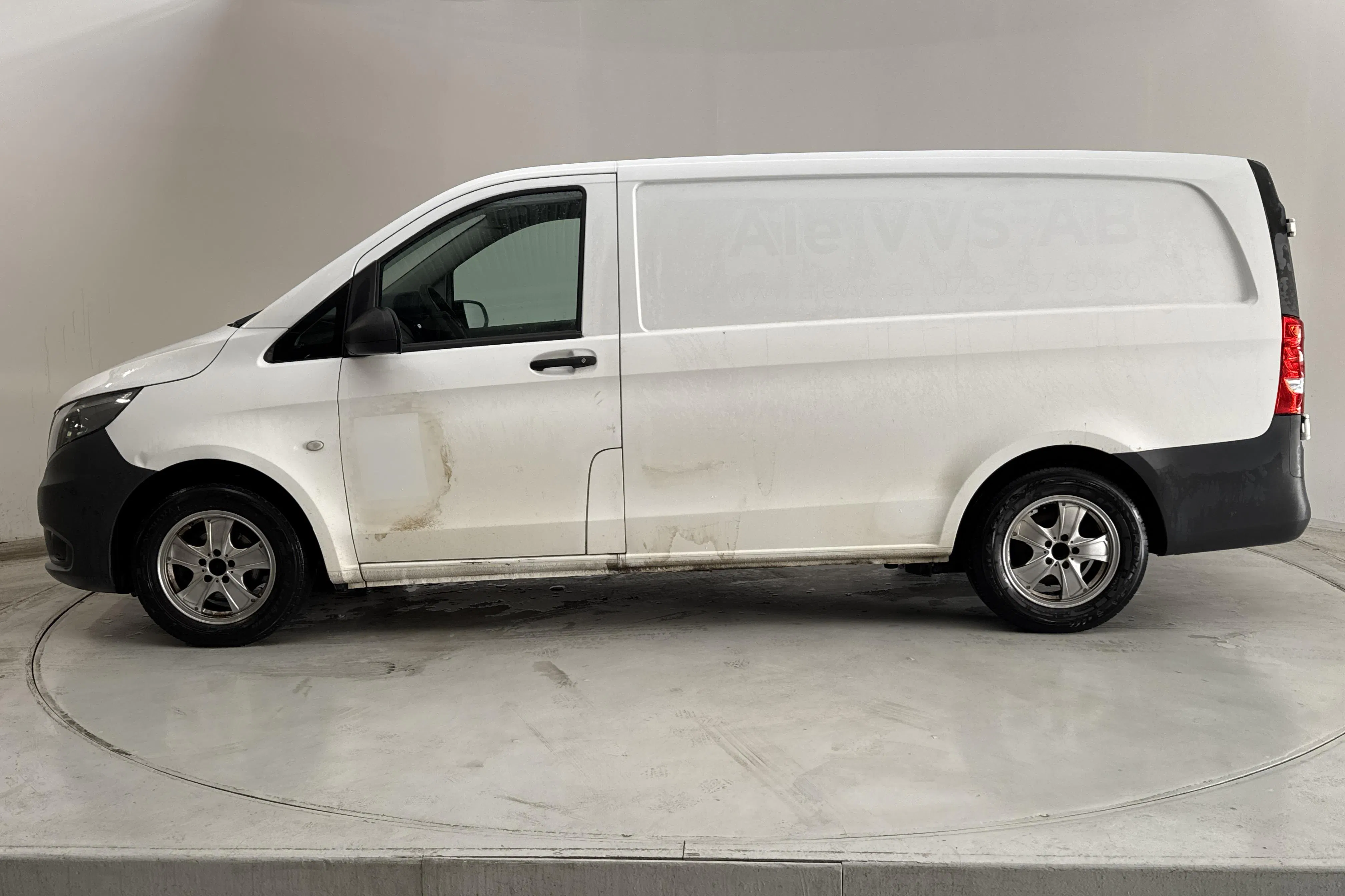 Presentation photo 2 of 12: Mercedes Vito 109 CDI W640 (88hk) - 113 120 km - Manual - white - 2016