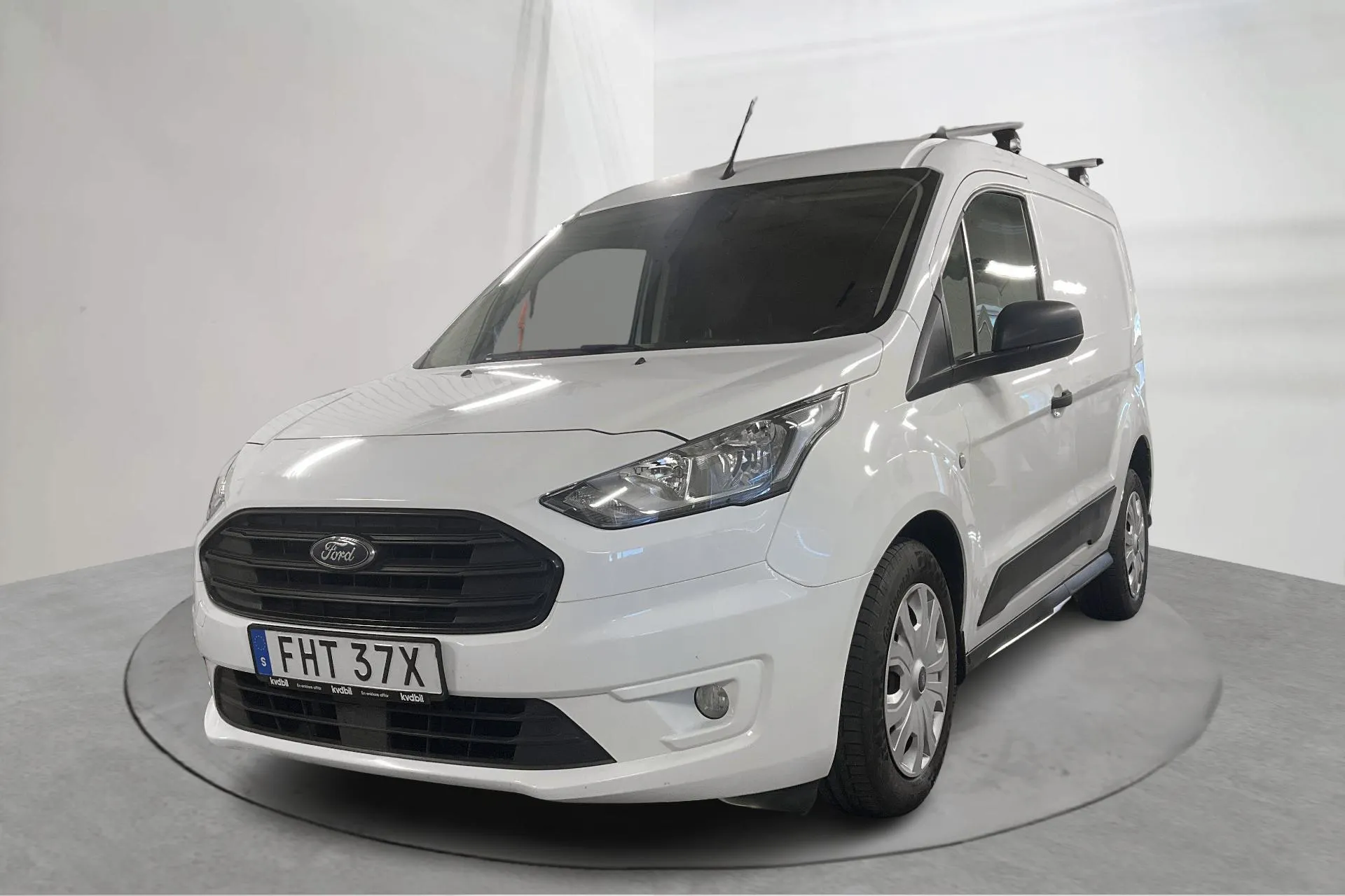 Presentationsfoto 1 av 17: Ford Transit Connect 1.5 EcoBlue (100hk) - 3 762 mil - Manuell - vit - 2022