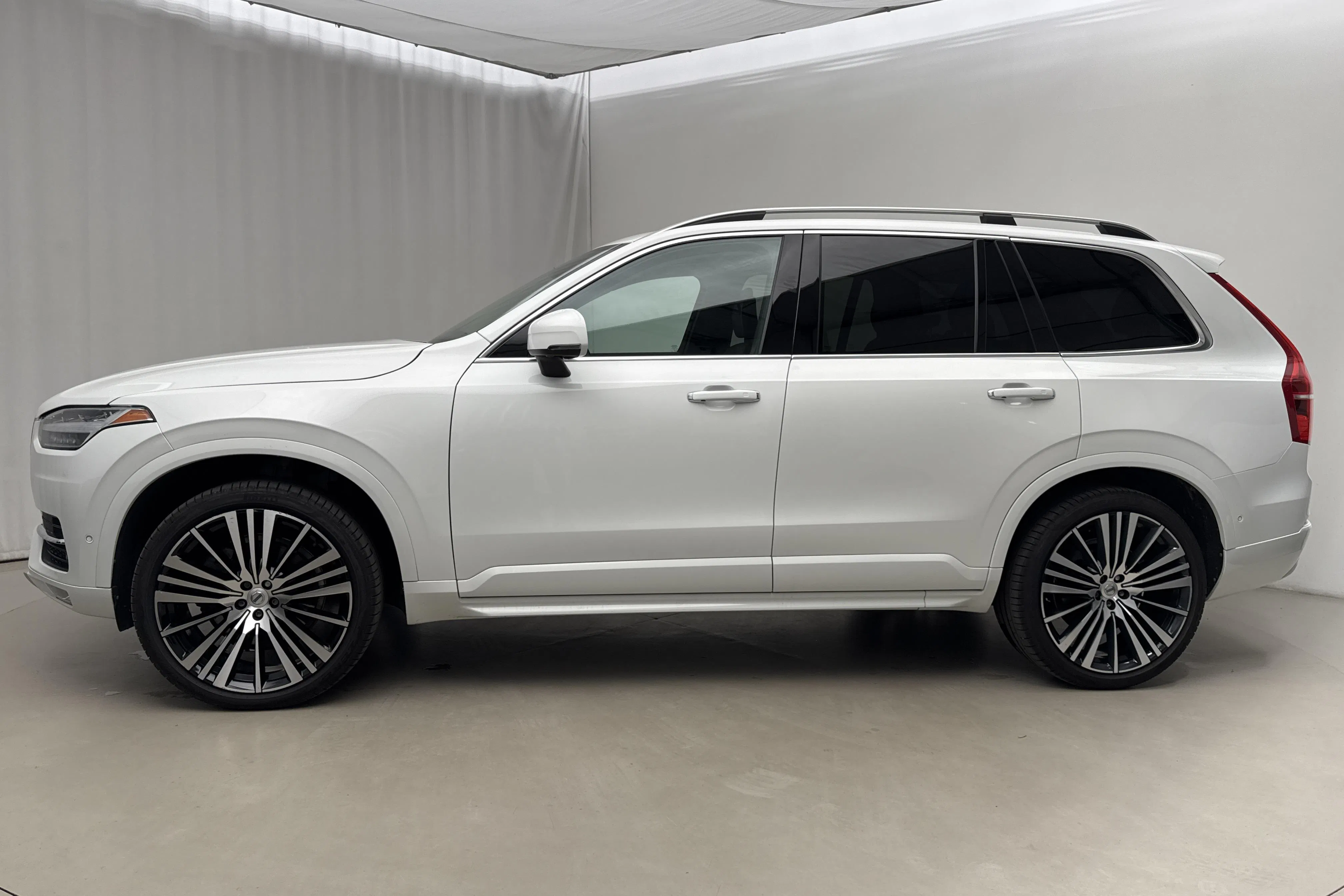 Presentation photo 2 of 25: XC90 XC90 T5 AWD (254hk) - 80 390 km - Automatic - white - 2018