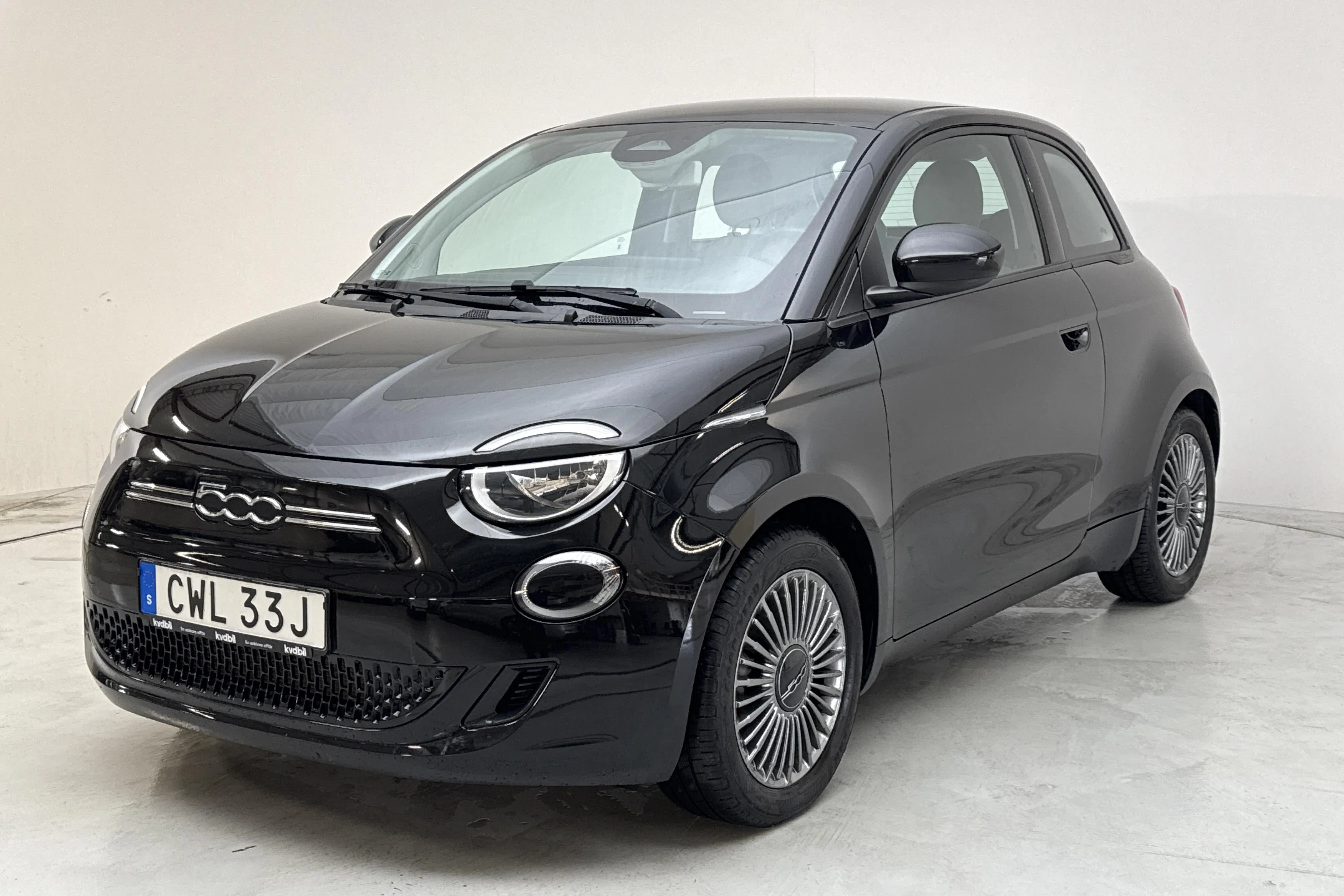 Presentation photo 1 of 15: Fiat 500e (118hk) - 46 520 km - Automatic - black - 2022