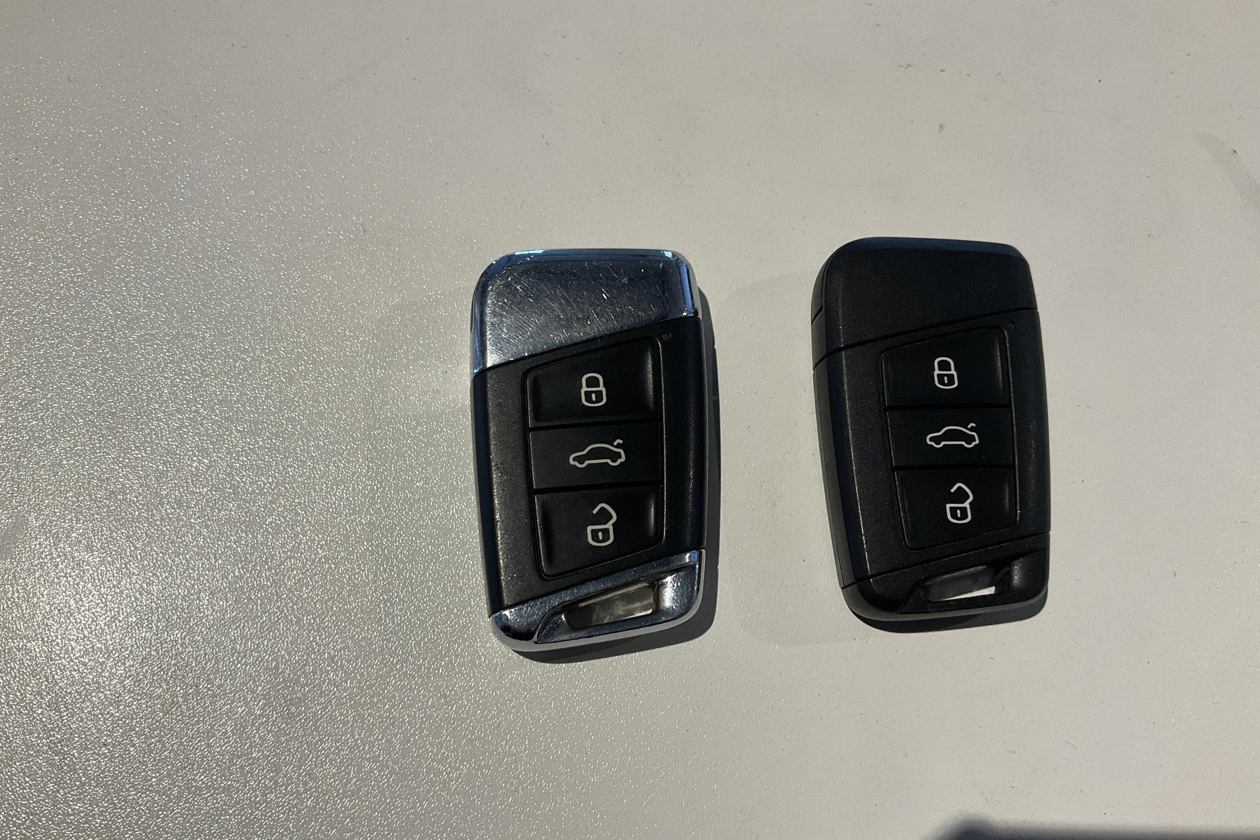 Presentation photo 19 of 19: VW Passat 1.4 Plug-in-Hybrid Sportscombi (218hk) - 219 840 km - Automatic - dark blue - 2017