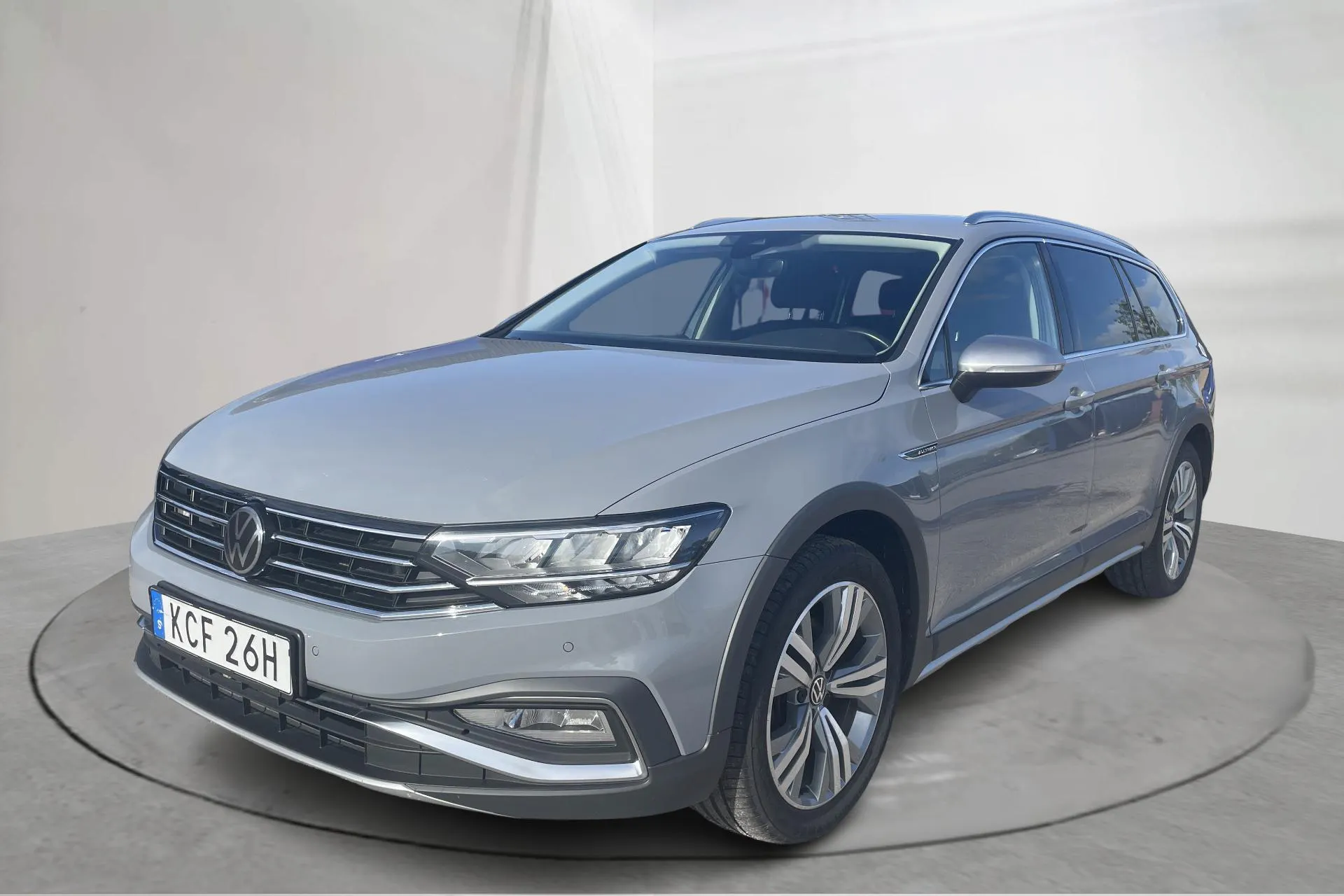 Presentation photo 1 of 21: VW Passat Alltrack 2.0 TDI Sportscombi 4Motion (200hk) - 128 550 km - Automatic - gray - 2024
