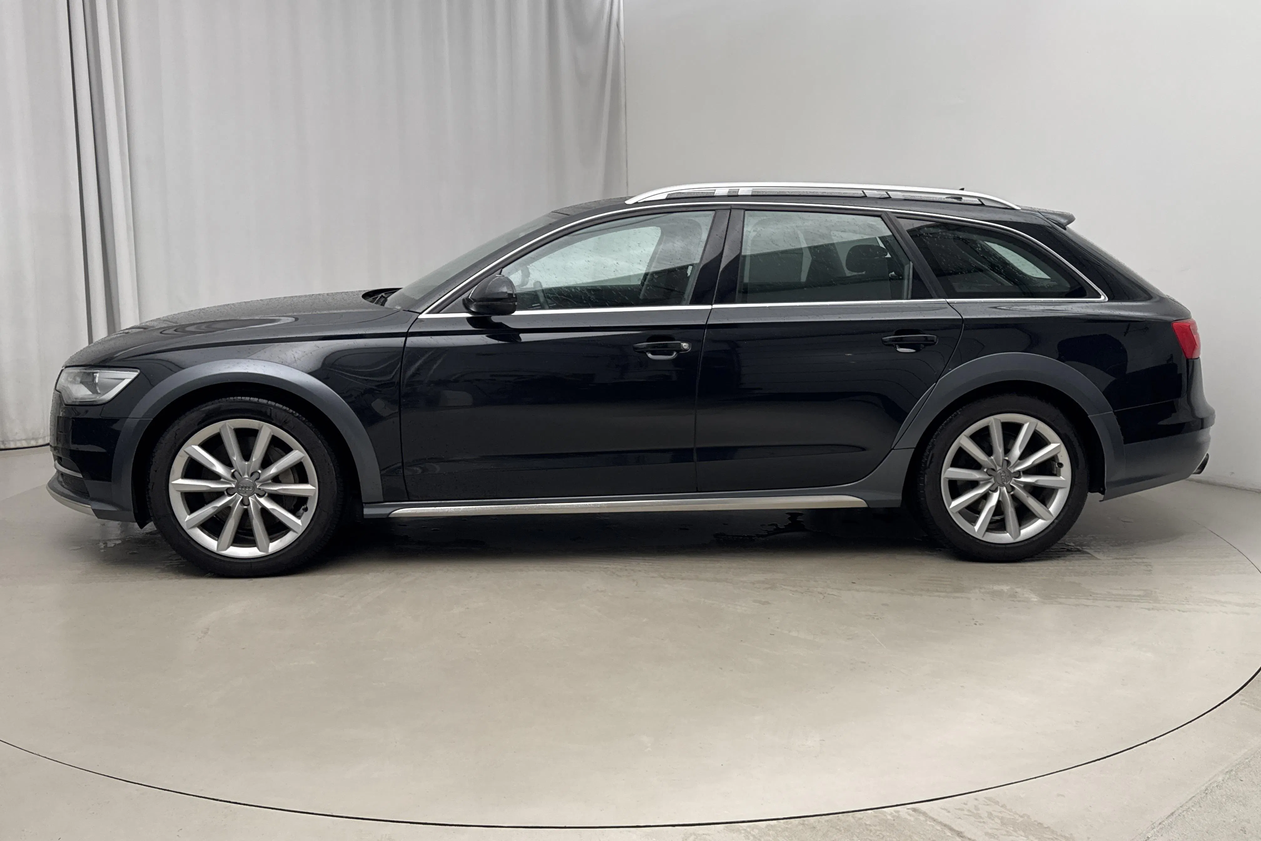 Presentation photo 2 of 12: Audi A6 Allroad 3.0 TDI quattro (313hk) - 172 380 km - Automatic - black - 2013