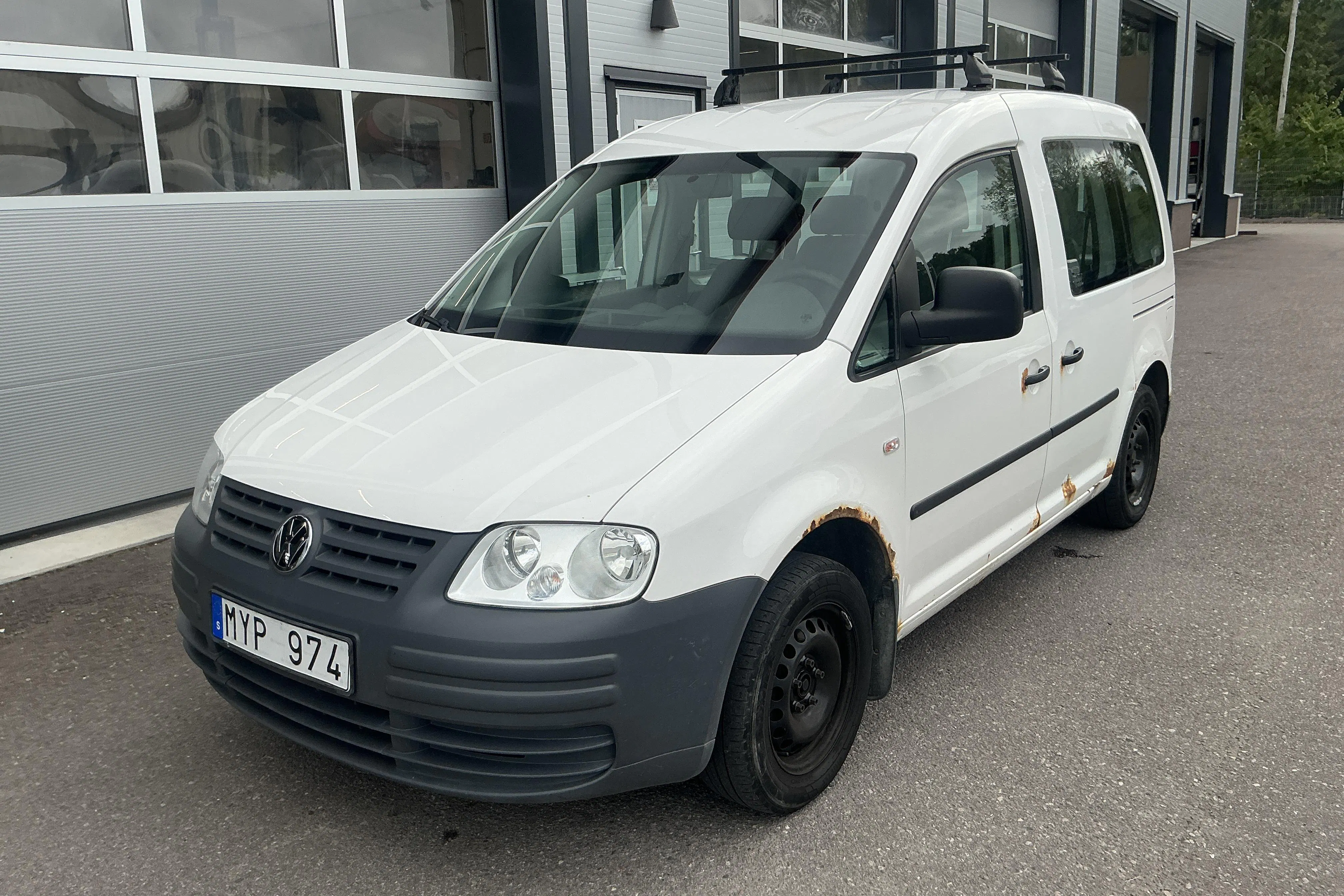 Presentationsfoto 1 av 11: VW Caddy Life 2.0 EcoFuel (109hk) - 18 707 mil - Manuell - vit - 2009